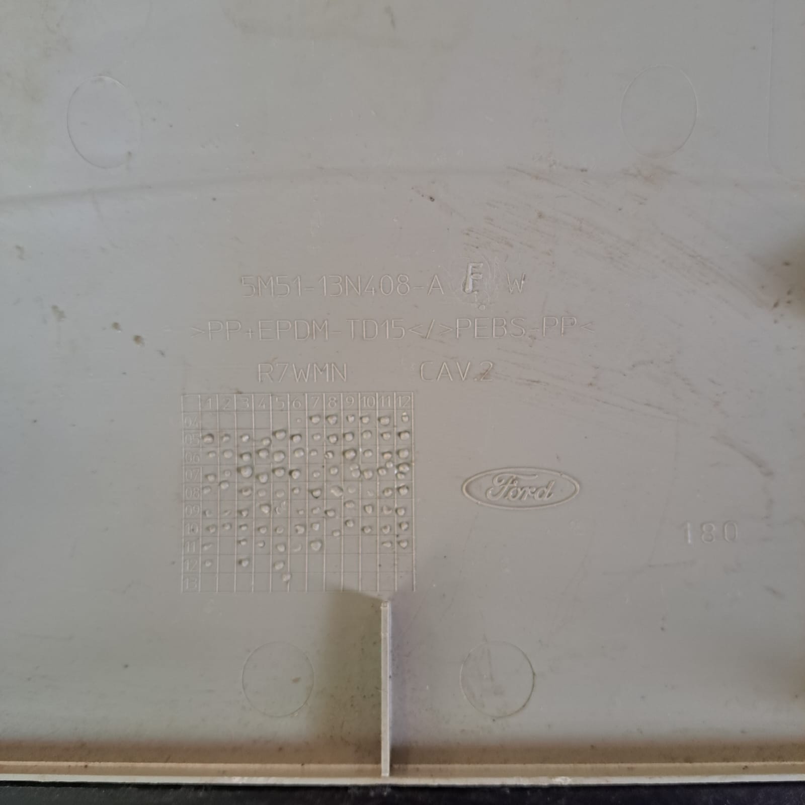 Acabamento Moldura Luz Freio Ford Focus Sedan - Imagem 4