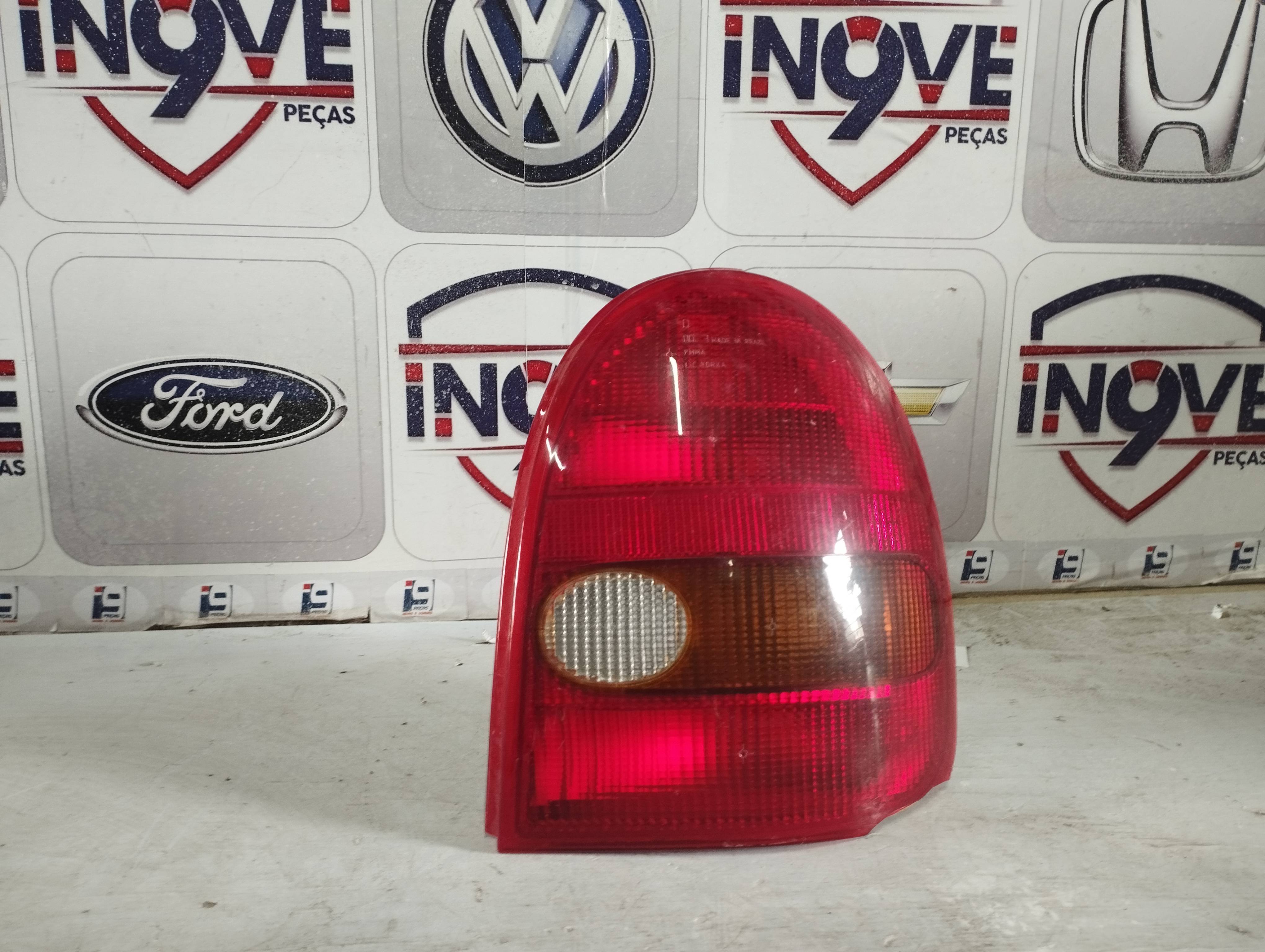 Lanterna Traseira Direita Chevrolet Corsa 94-99