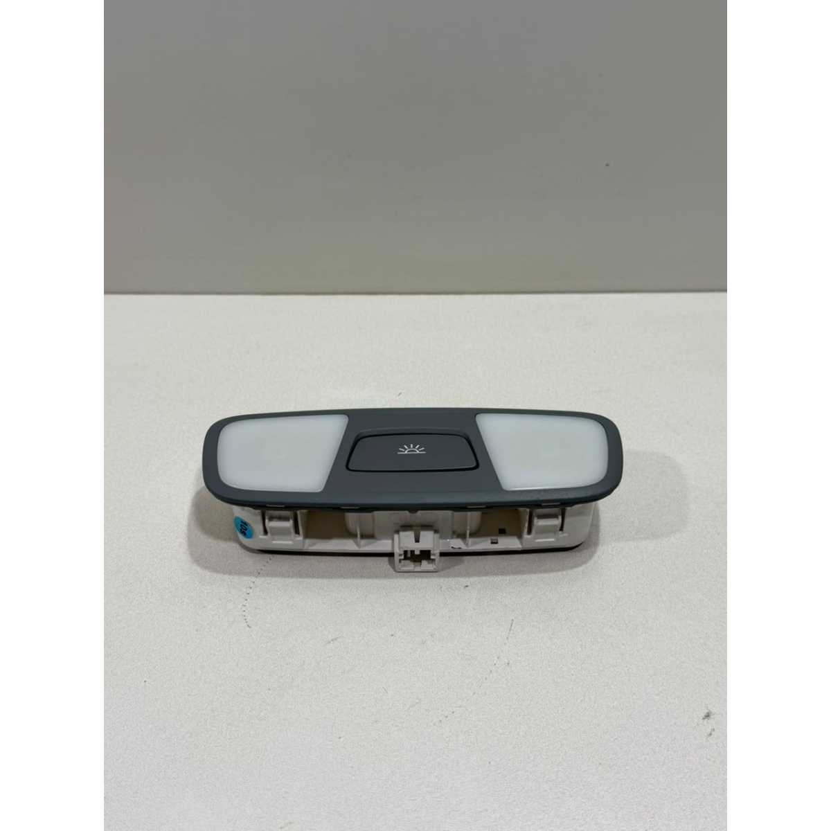 Luz Cortesia Teto Audi A3 2017/19 8v0947111 - Imagem 3