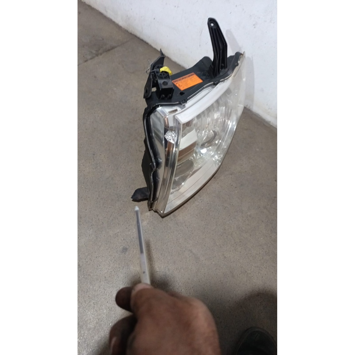 Farol Esquerdo Mitsubishi Pajero Full 2011/16 Xenon Completo Esquerdo/motorista - Imagem 3