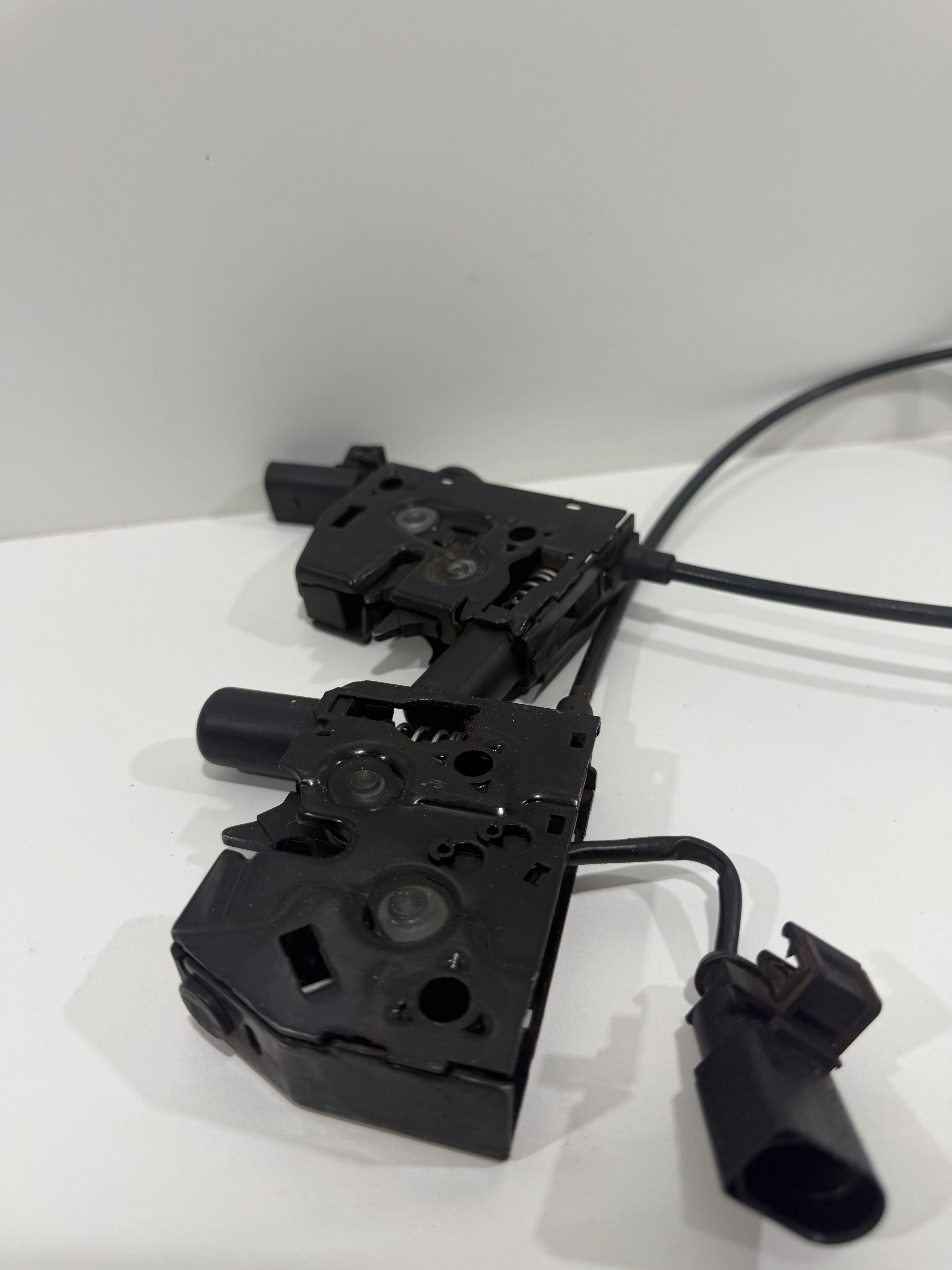 Trava de Capô Audi A3 8V0823509 - Imagem 5