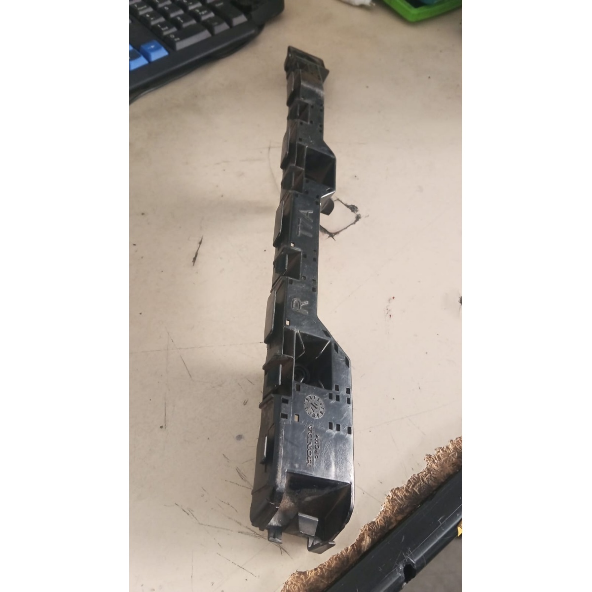 Guia Parachoque Tras Dire Honda Hr-V 2015 2016 2017 2018
