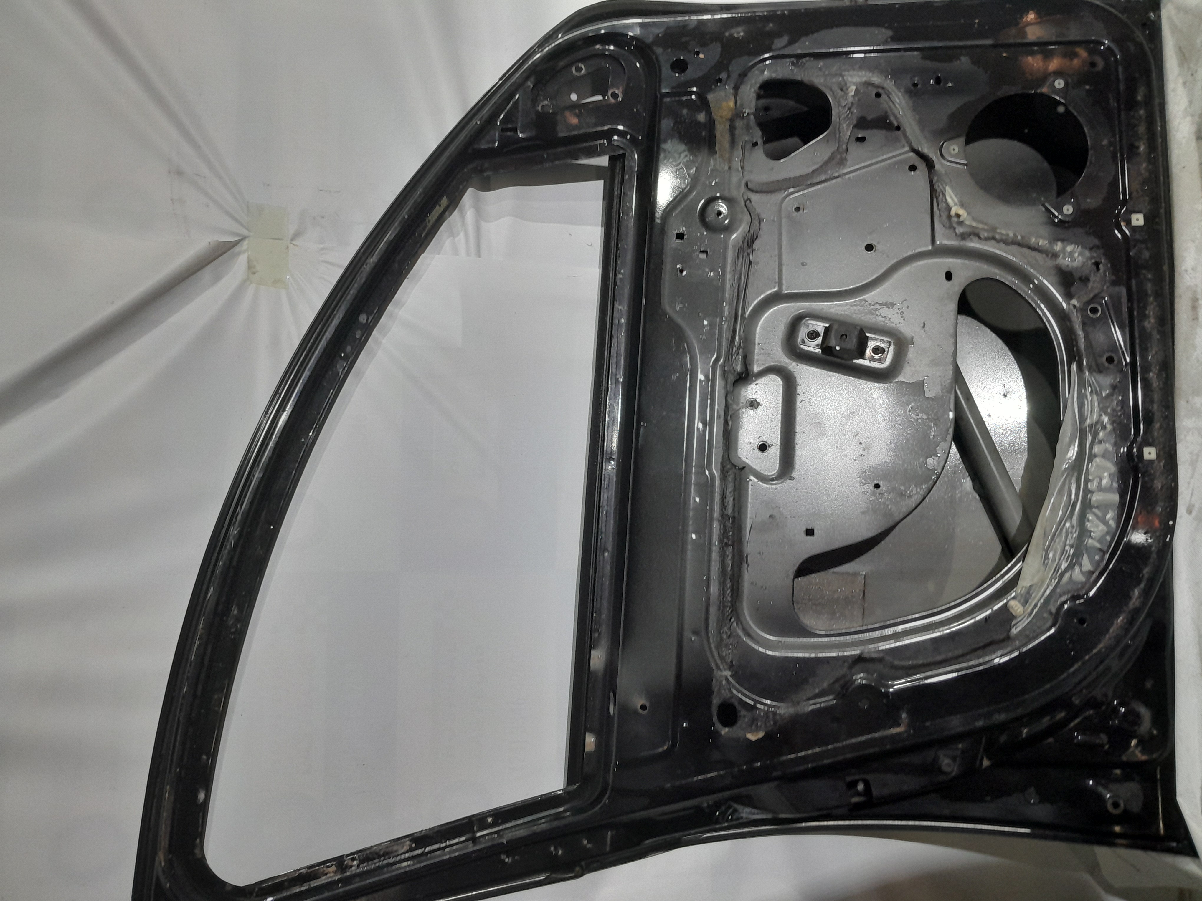 PORTA DIANTEIRA LE J3 2010/2016  (PRETA) - Imagem 3