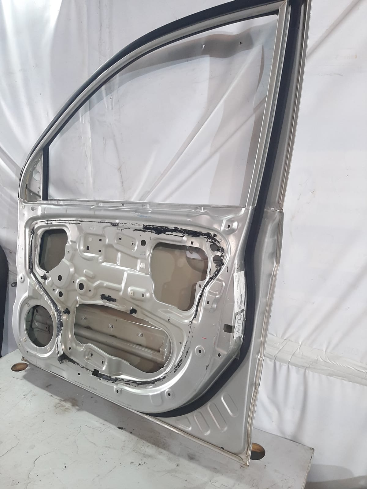PORTA DIANTEIRA  PICANTO LADO DIREITO (PRATA) - Imagem 7