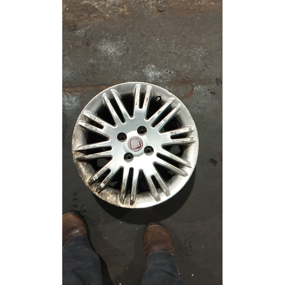Roda De Liga Aro 15 Fiat Linea Unidade - Imagem 3