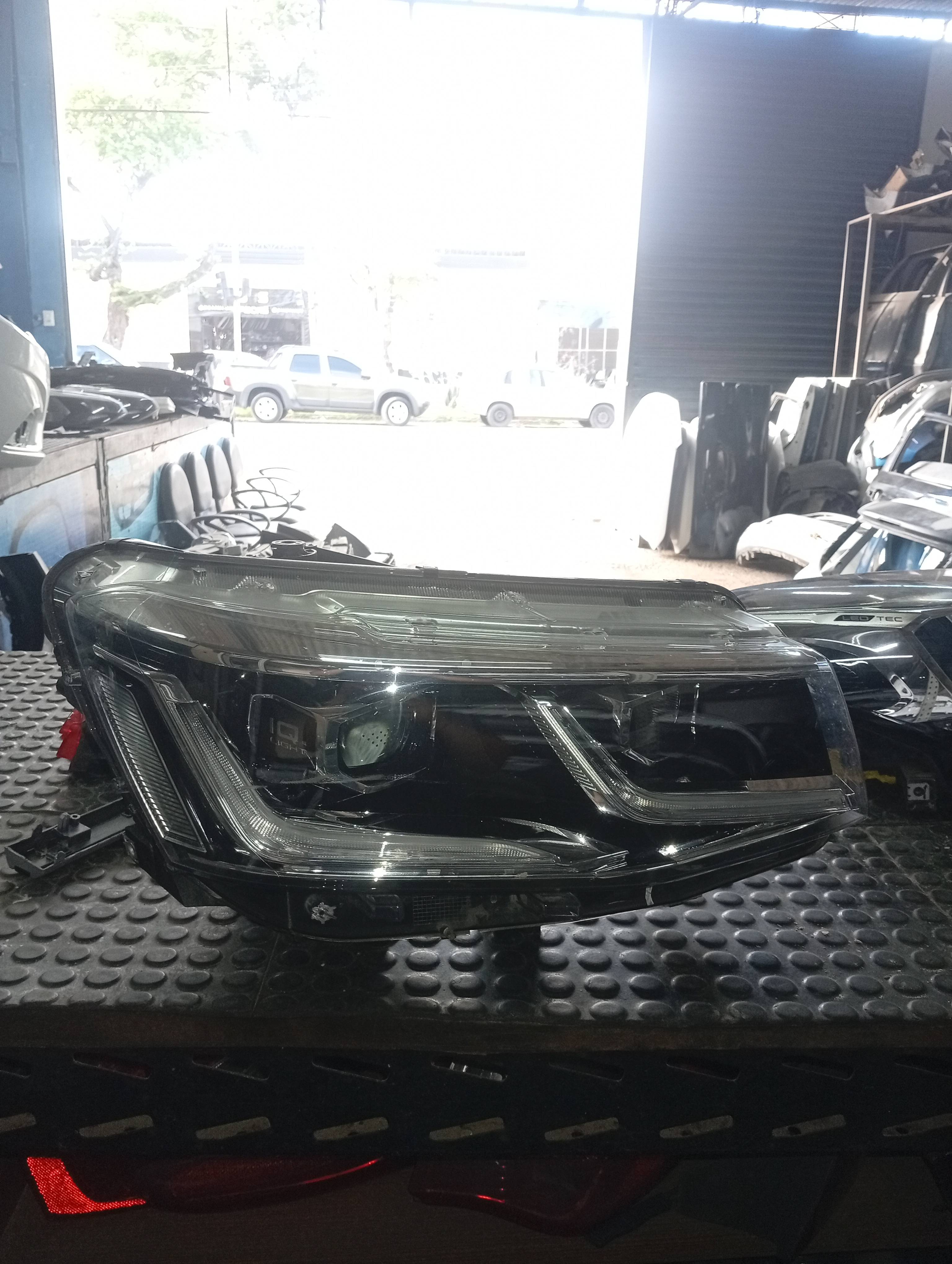 Farol Direito Full Led Volkswagen Taos - Imagem 1