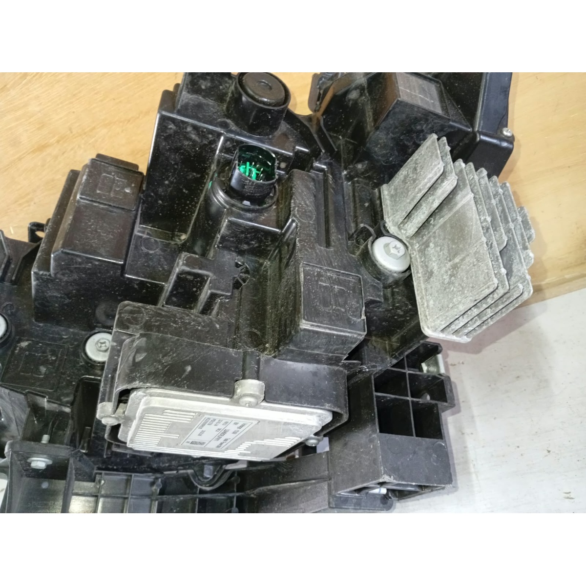 Farol L/D Haval H6 23/25 Orinal Com Avaria - Imagem 5