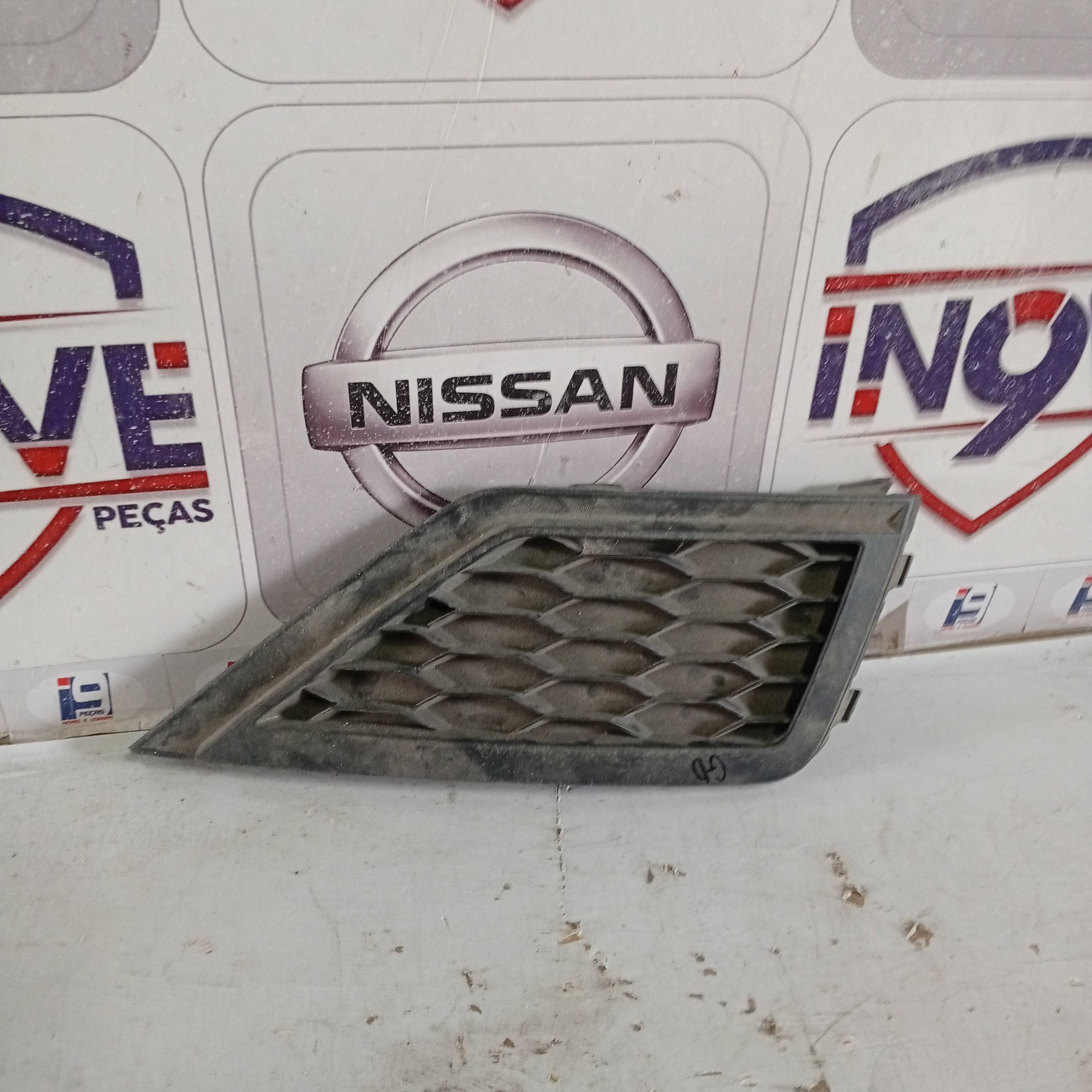 Moldura Farol De Milha De Direito Da Saveiro Gol Voyage