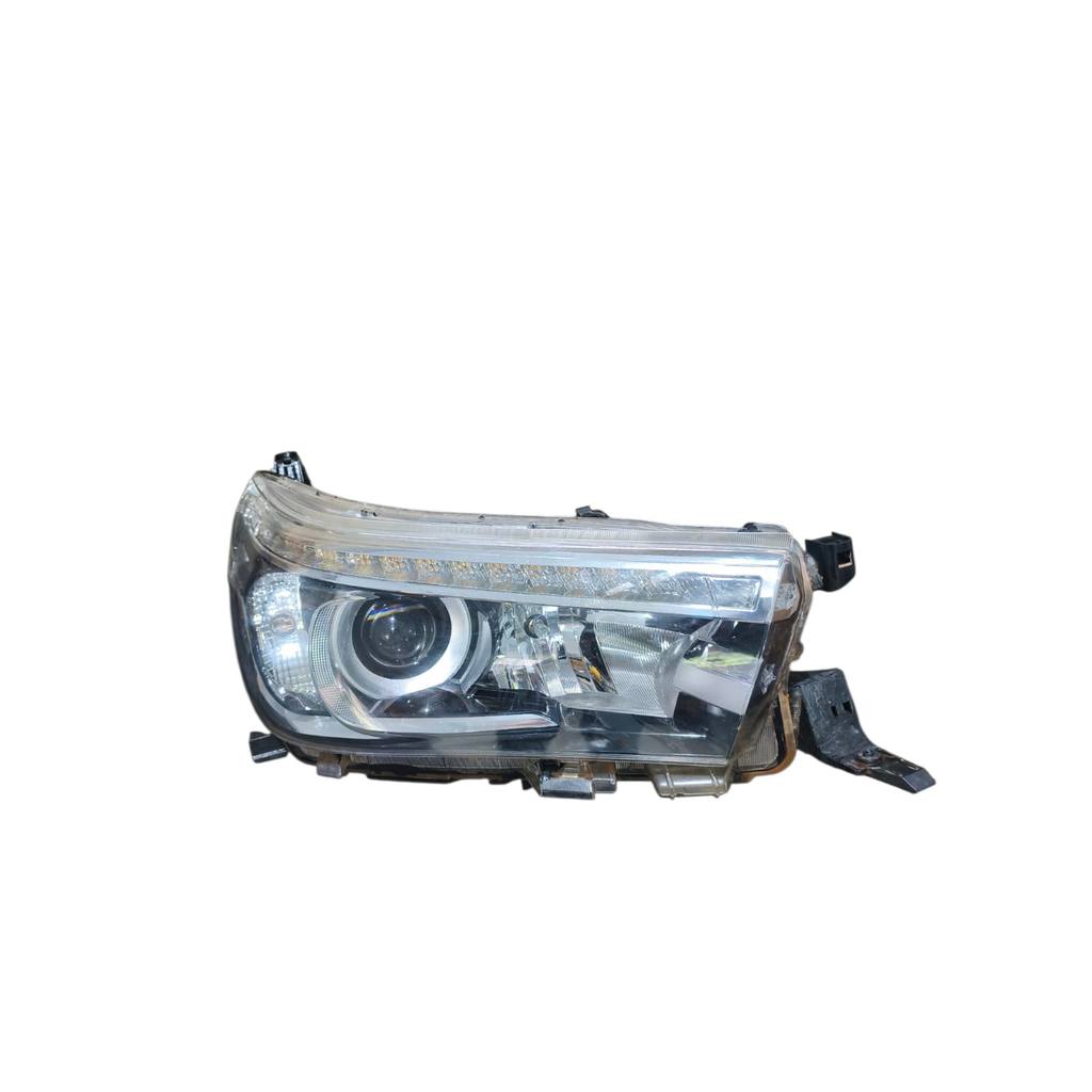 Farol Direito Toyota Hilux 2016 a 2019 original Recuperada - Imagem 2