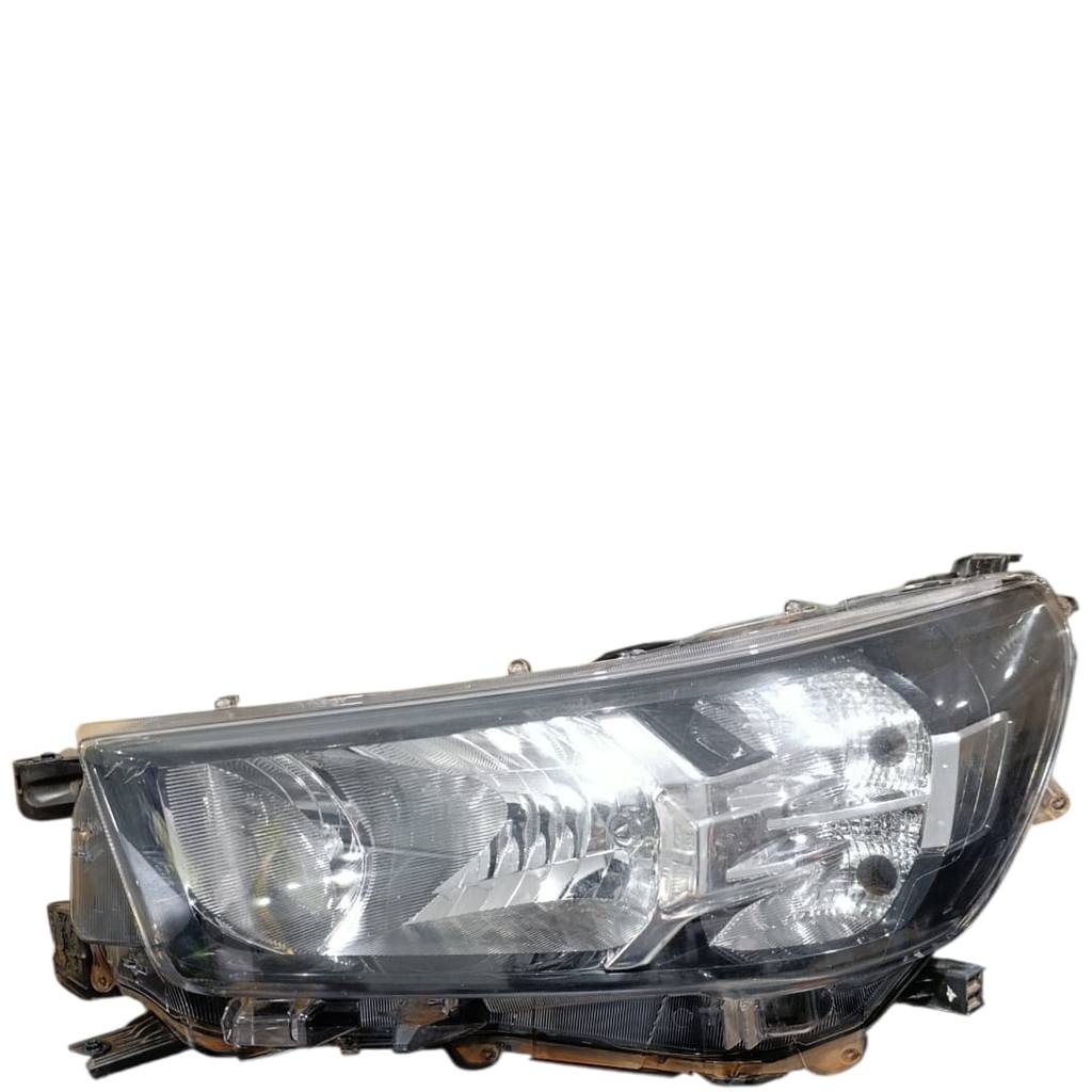 Farol esquerdo Toyota Hilux 2016 a 2023 original garra rec.