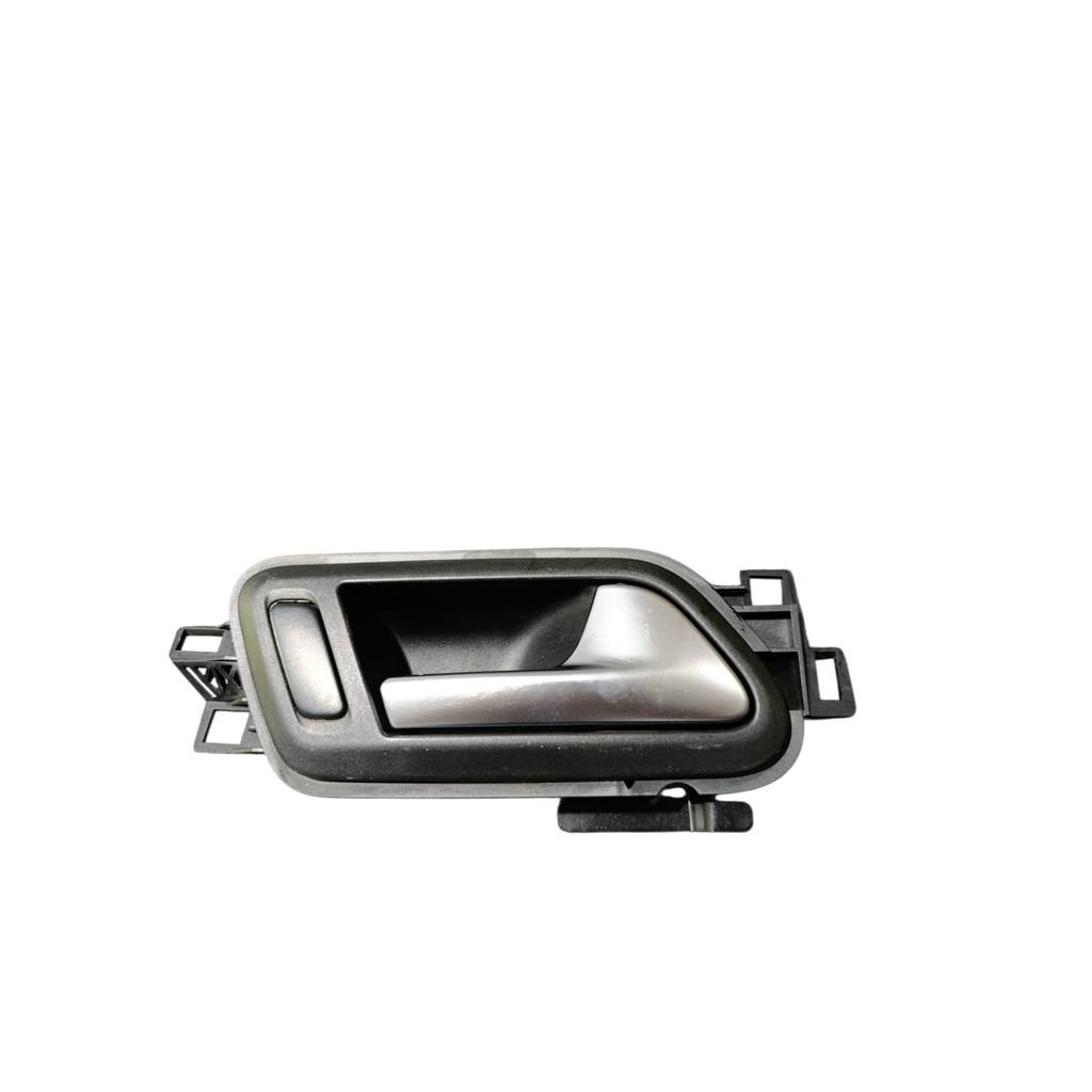 Maçaneta Interna Traseira Direita Amarok 2010/2022 Original Prata Preto Traseira