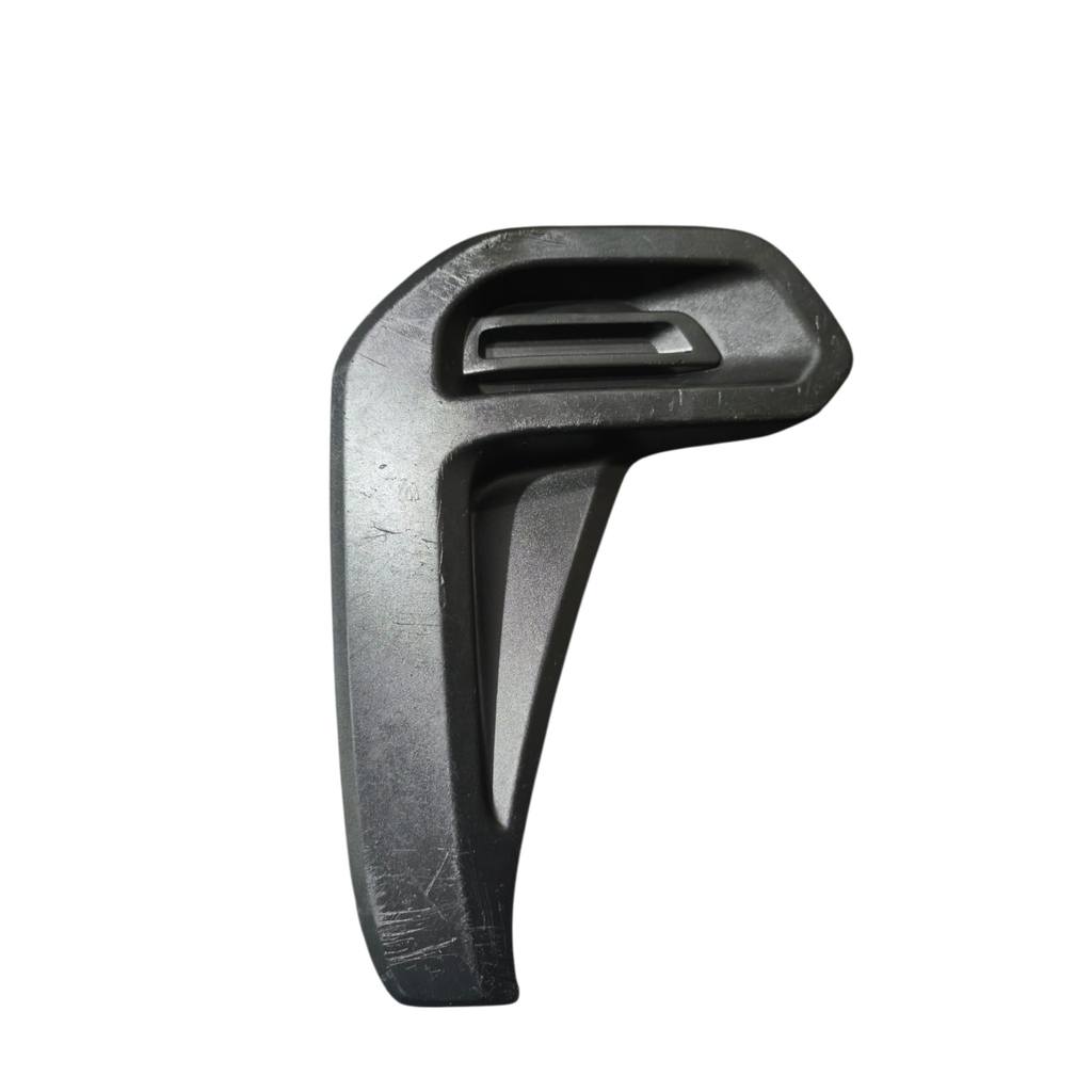 Moldura do farol de milha direita Hilux 2021/2024 521280k85