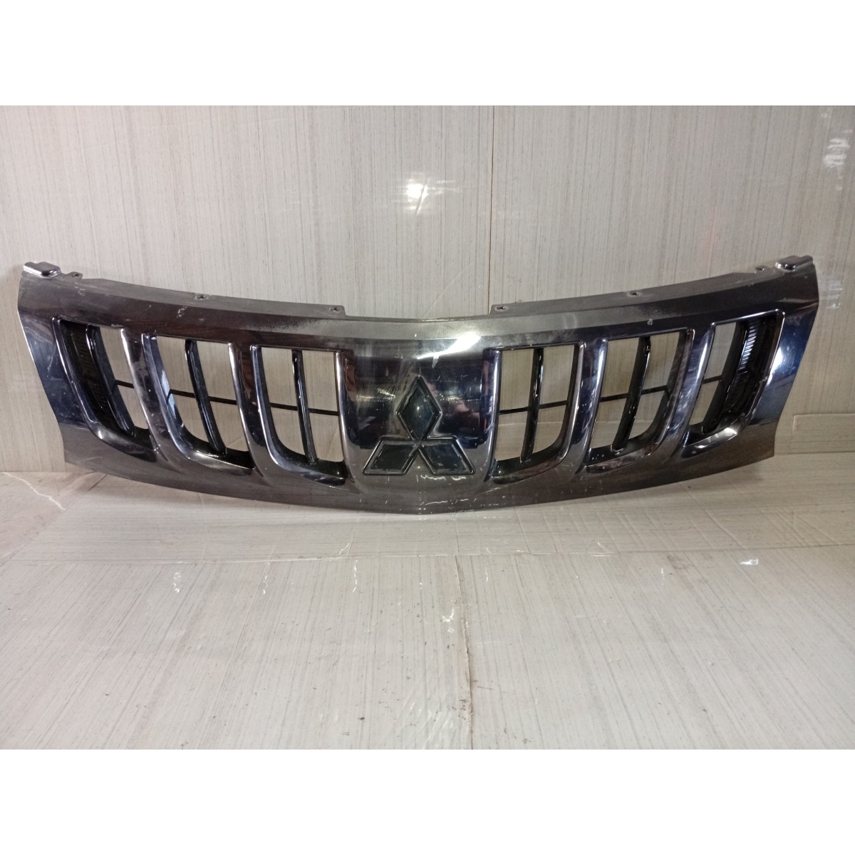 Grade Frontal Mitsubishi L200 16/18 Original - Imagem 2