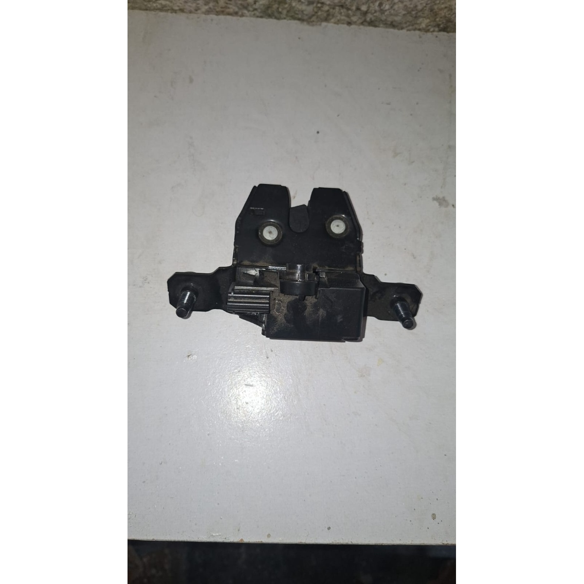 Fechadura Tampa Traseiro Chevrolet Onix 2025 Hatch - Imagem 2