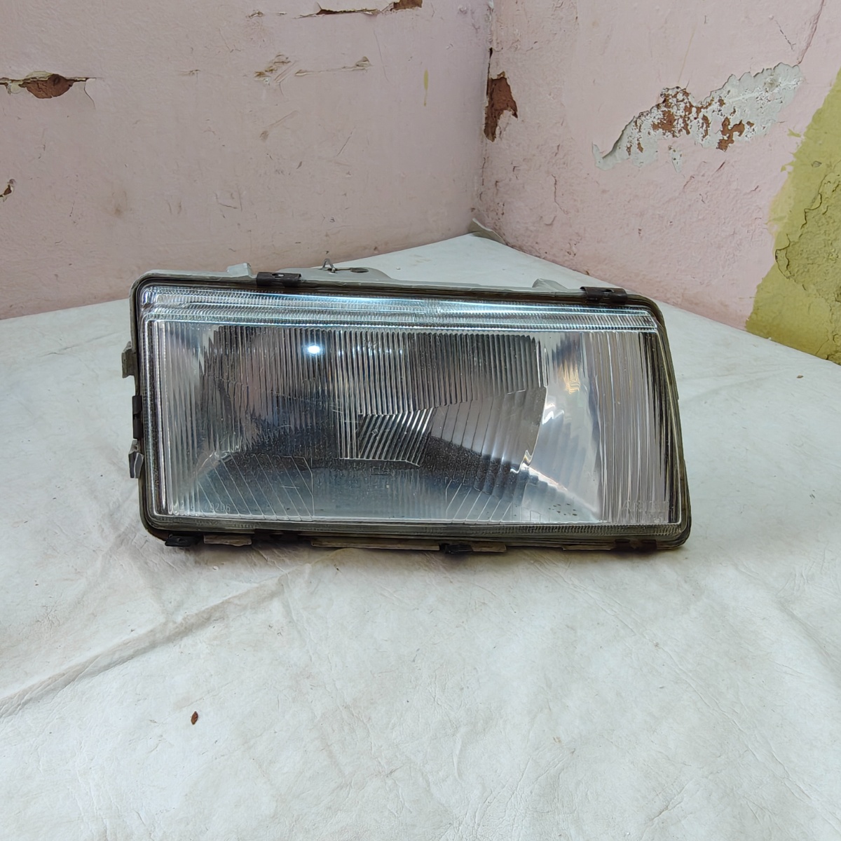 Farol Santana Lado Esquerdo 1991 A 1997 Original Arteb Esquerdo/motorista