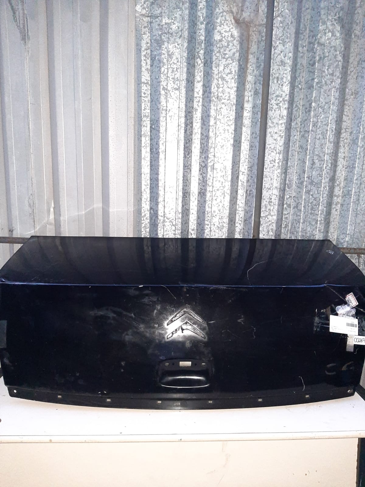 TAMPA TRASEIRA C4 PALLAS (PRETA)
