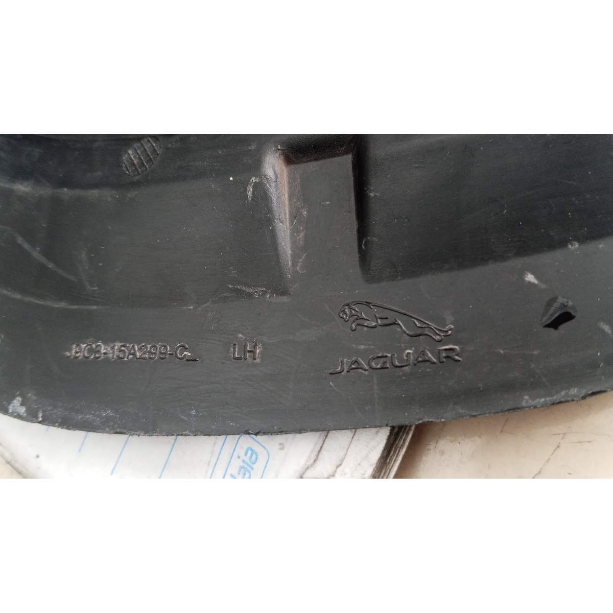 Grade Milha Esquerdo Jaguar Epace 2018 2019 Original (usado) Preto Esquerdo - Imagem 6