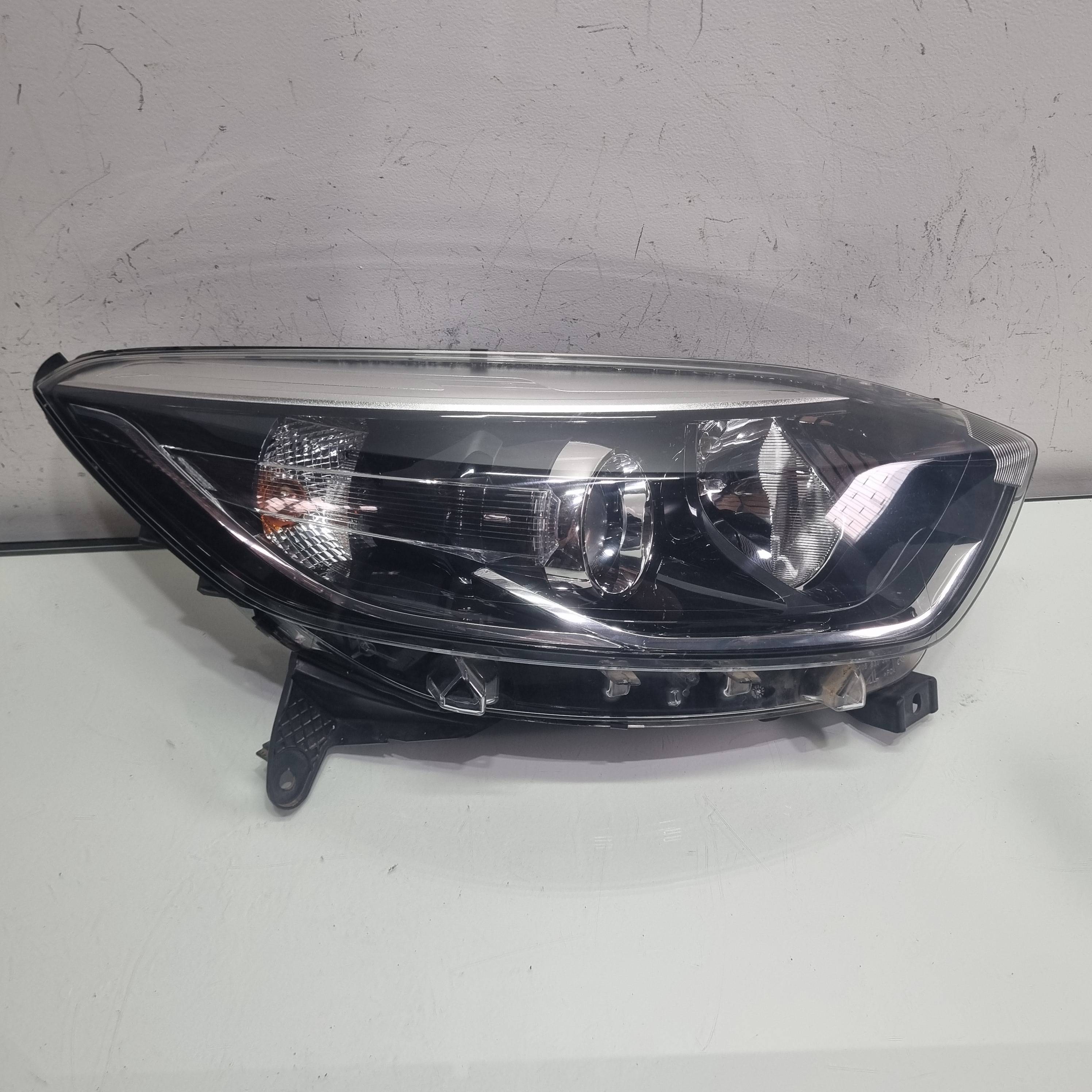 Farol Direito Renault Captur 2020/2021
