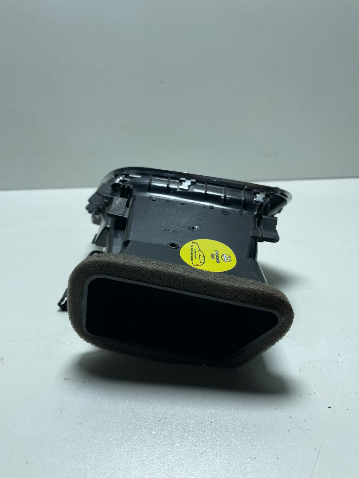 Difusor Ar Direito Audi Q3 Tfsi 2.0 Turbo 2015 N°8u1820902b - Imagem 4