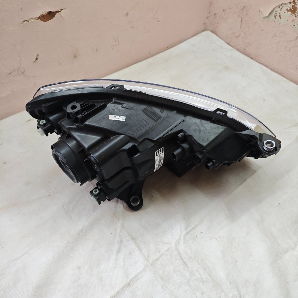 Farol Esquerdo Volkswagen Up 2018 a 2021 Original - Imagem 5