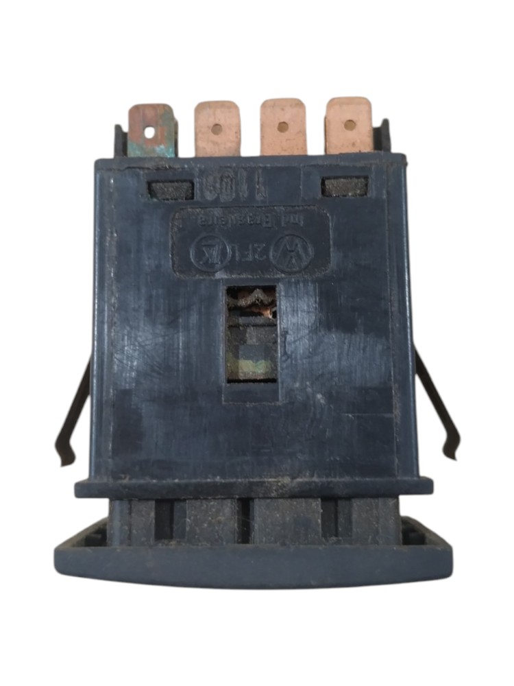 Botão Pisca Alerta Saveiro Gol Parati G3 G4 377953235 - Imagem 2