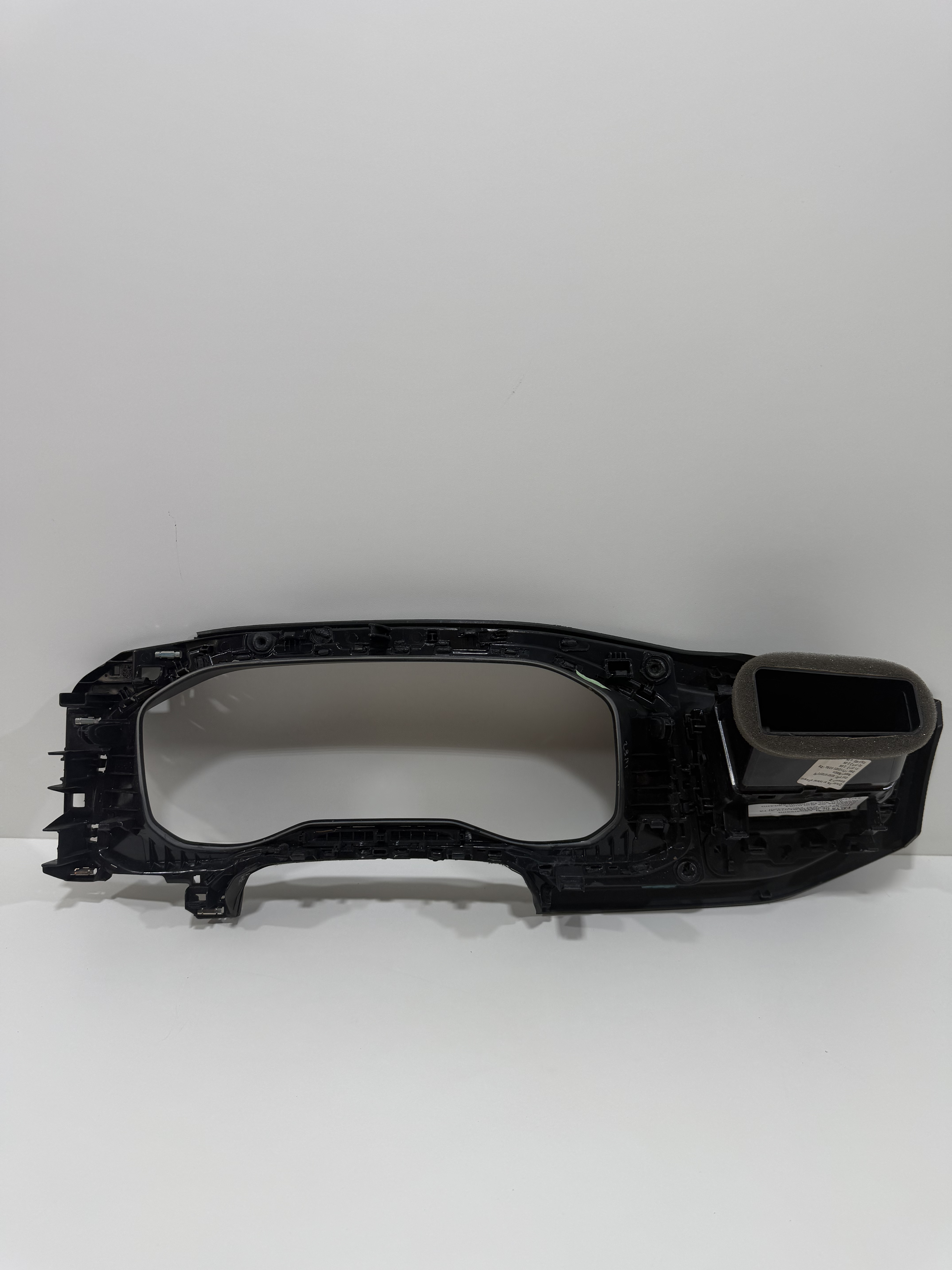 Moldura Painel Instrumento Volkswagen Polo Track 6EA858417 - Imagem 2