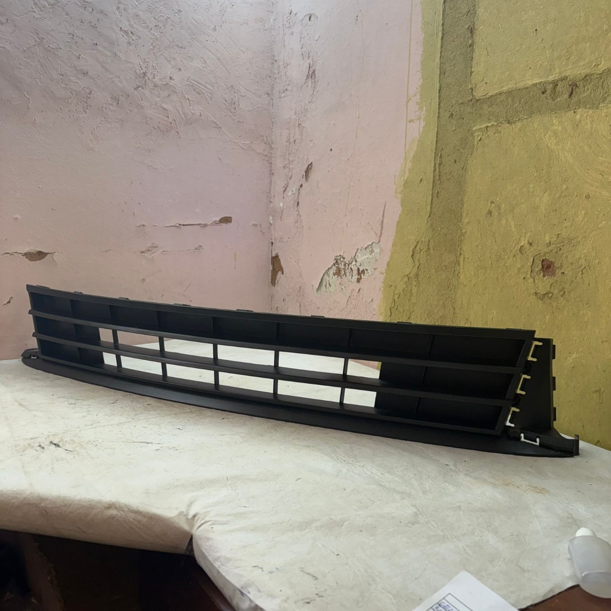 Grade Inferior Parachoque Saveiro G6 2014 2015 2016 Preto Não - Imagem 6