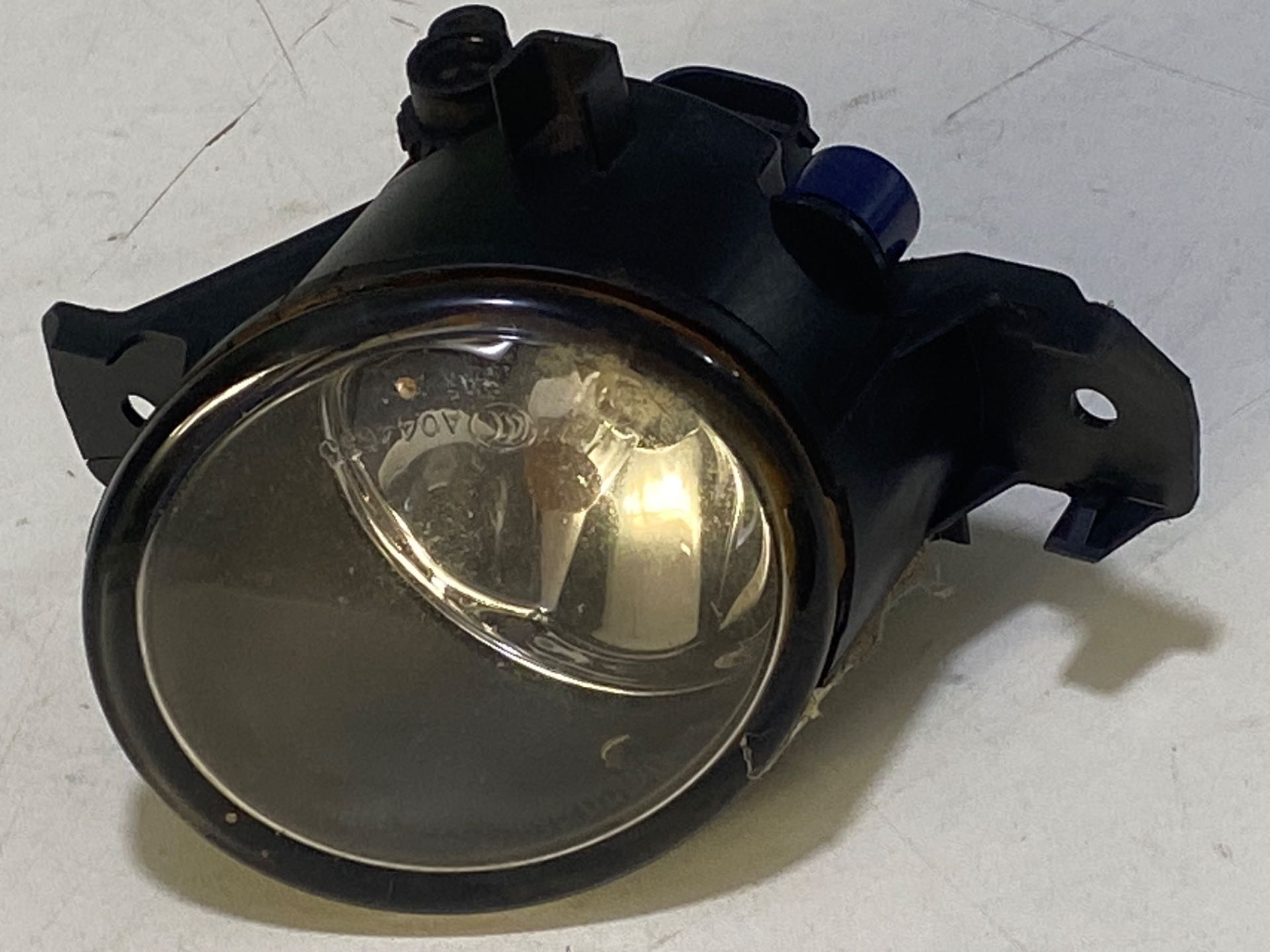 Farol De Milha Dianteiro Direito Nissan Versa 2013 Valeo