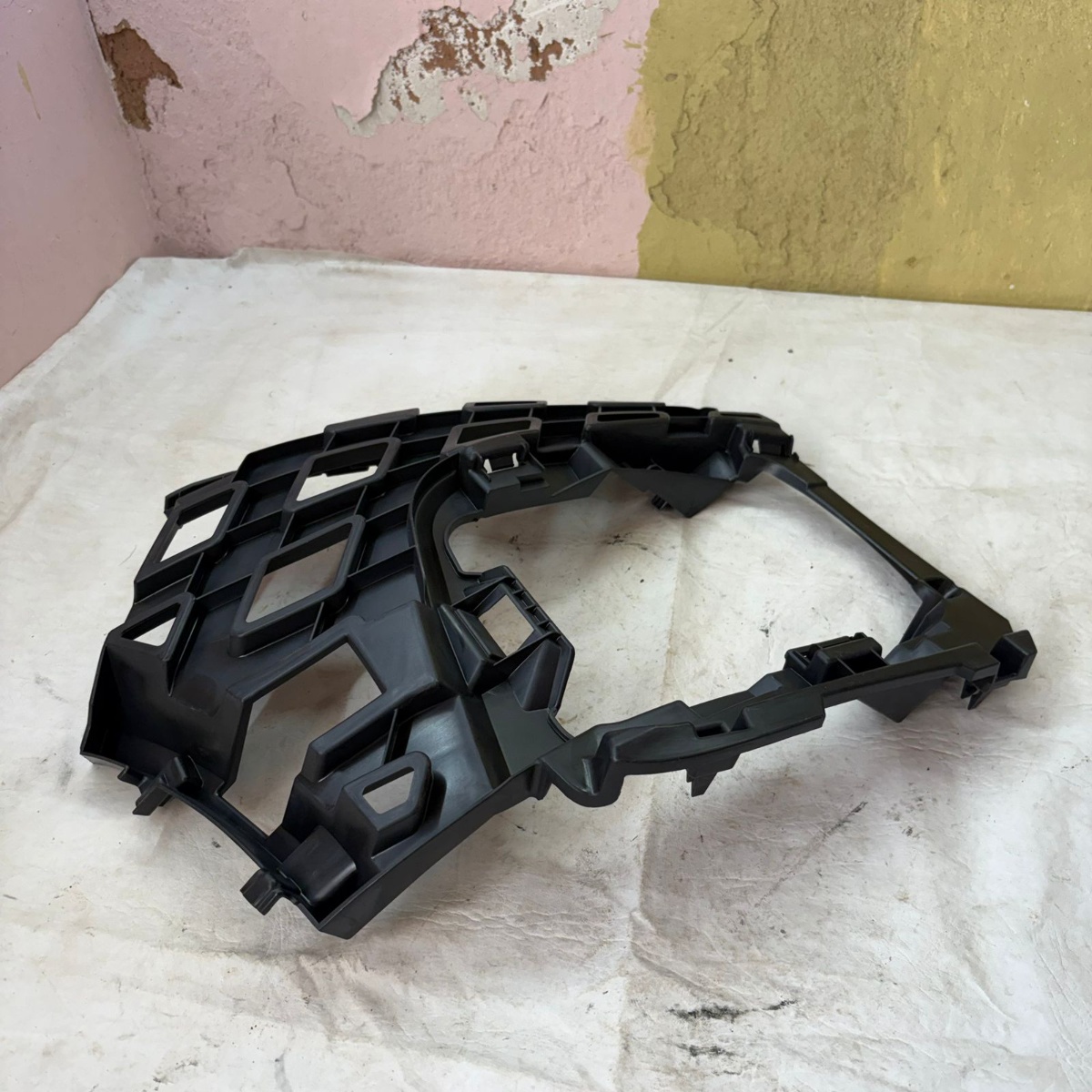 Suporte Farol De Milha T-Cross Lado Direito - Imagem 4