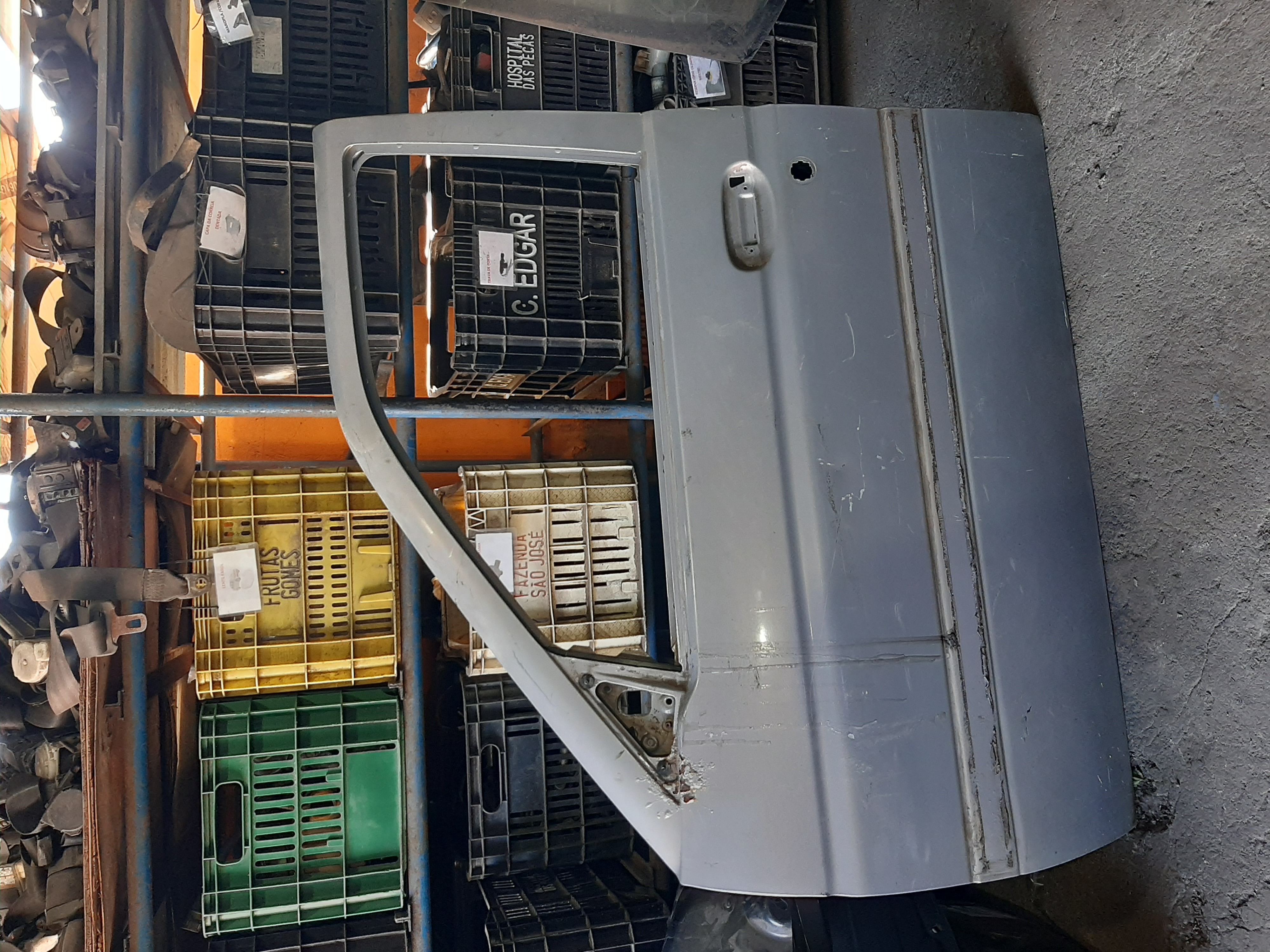 PORTA DIANTEIRA ESCORT ZETEC 4P LADO ESQUERDO (PRATA)