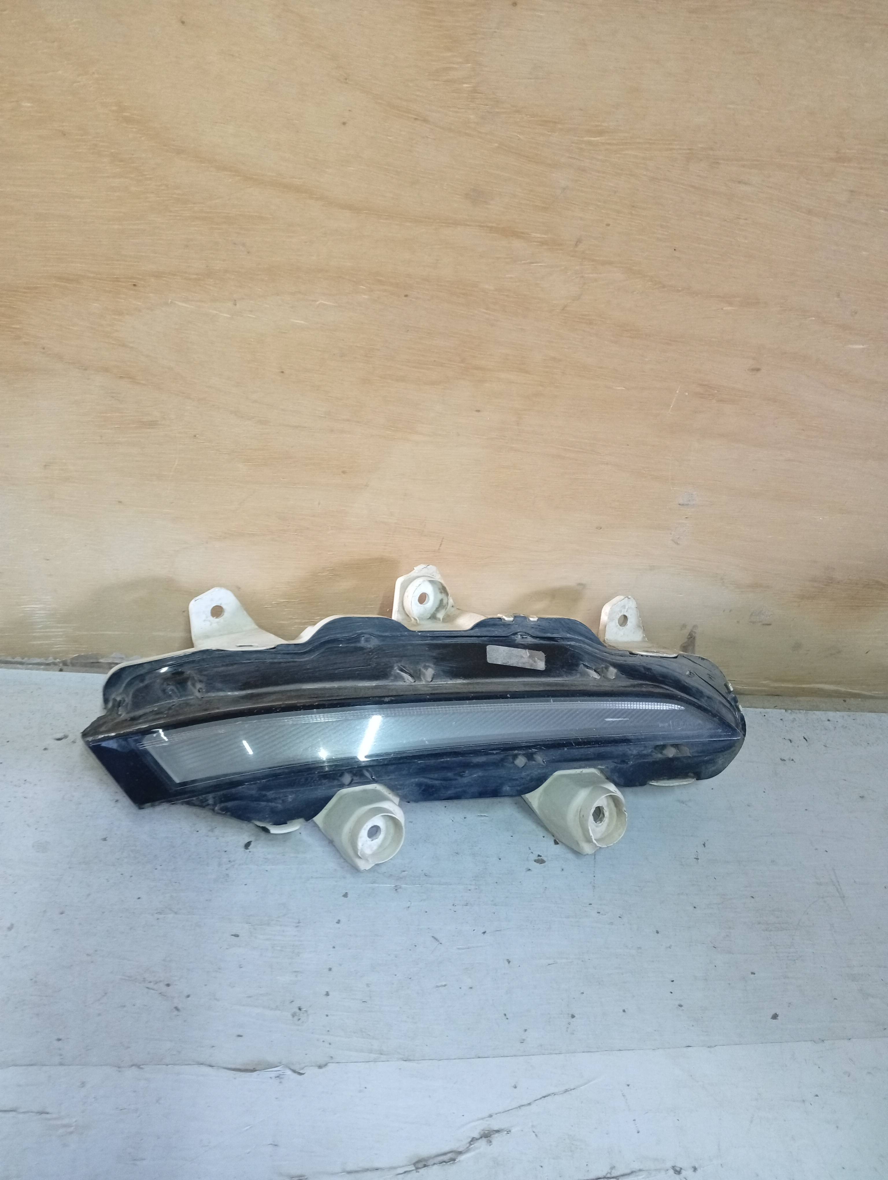 Farol Milha Auxiliar Esquerdo Novo 208 Peugeot - Imagem 5