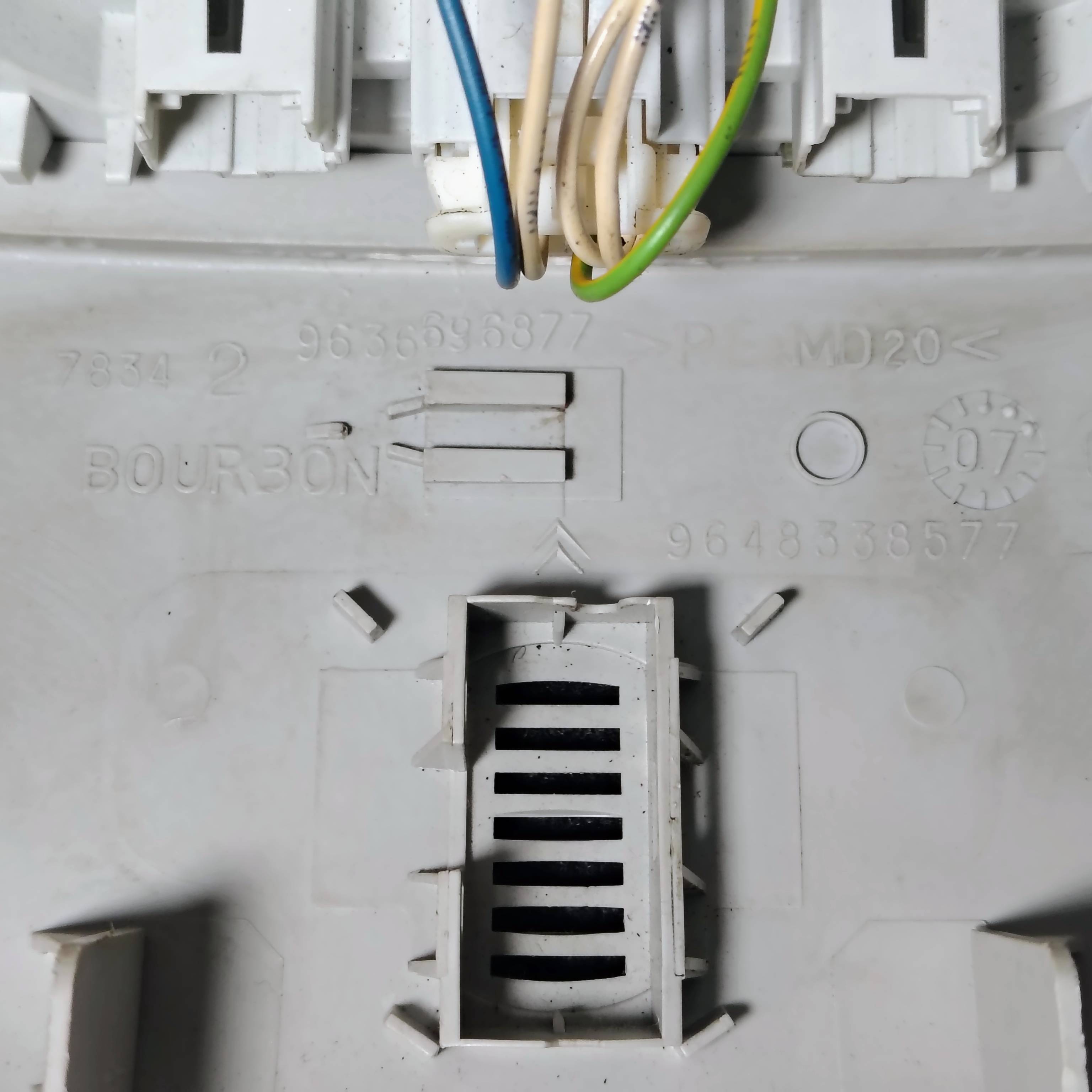 LUZ DE TETO CITROEN C4 C5 PEUGEOT ORIGINAL 9648338577 - Imagem 4