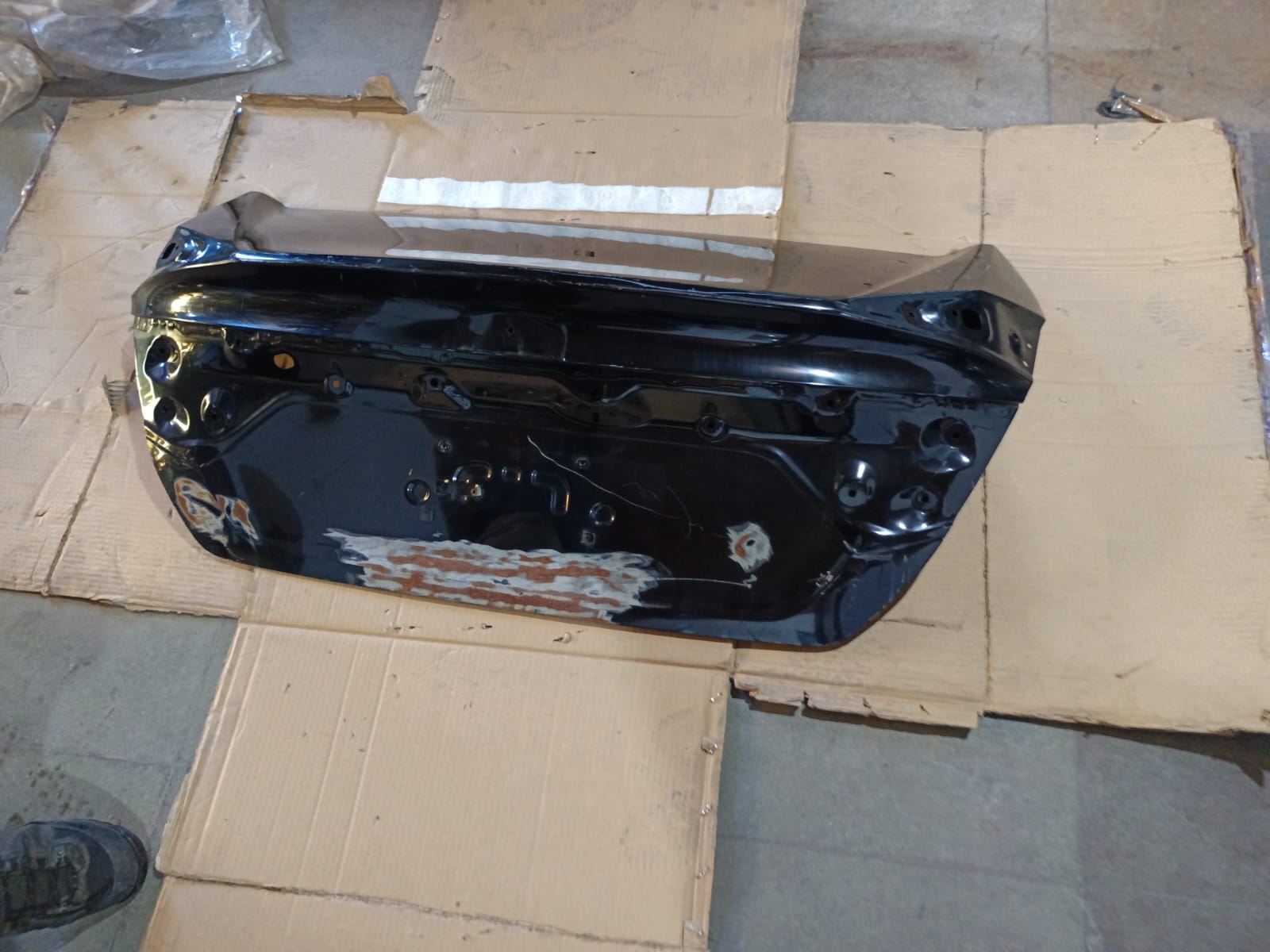Tampa Traseira Honda Civic G10 Com Avaria Para Recuperar - Imagem 3