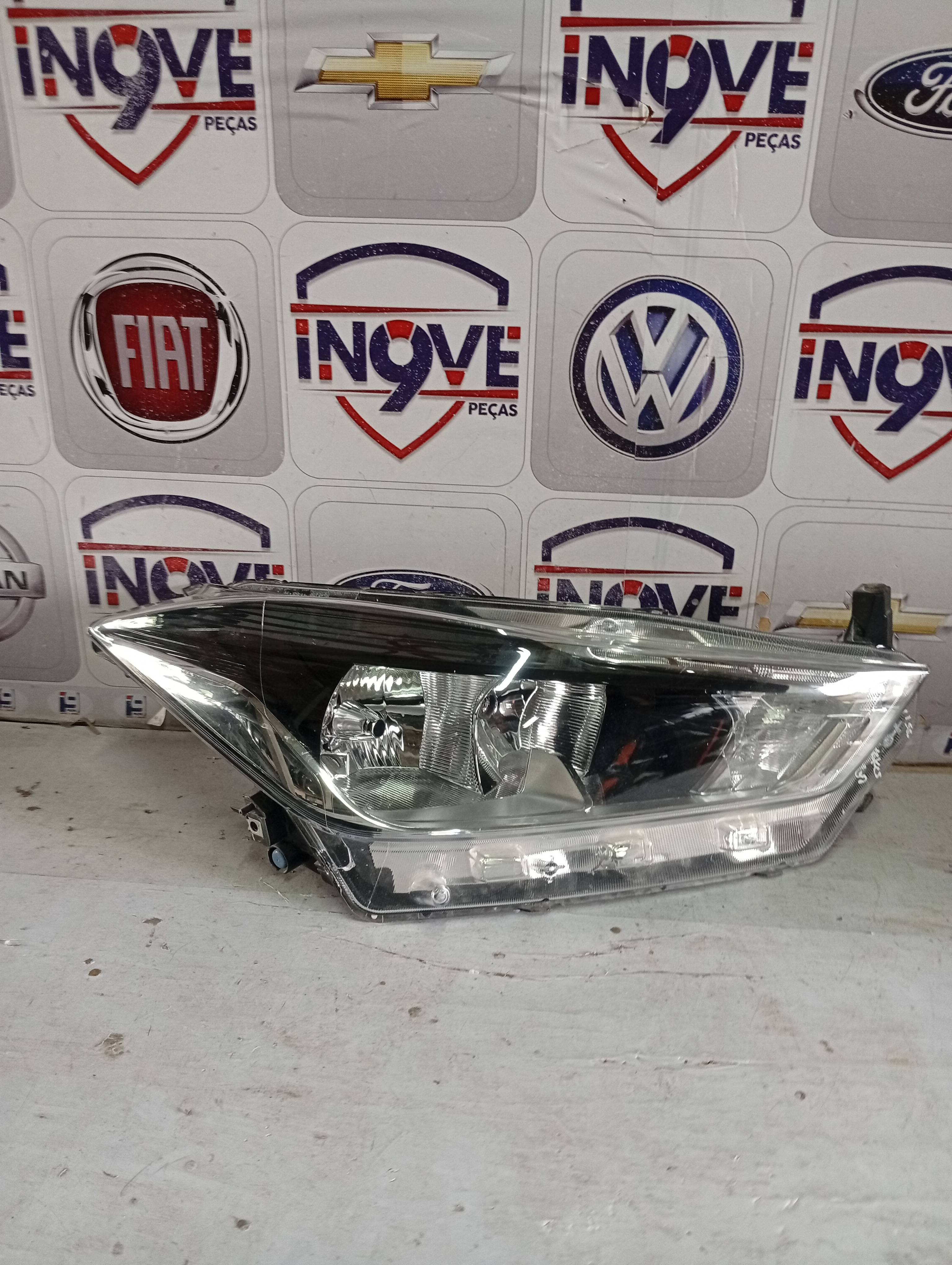 Farol Nissan Kicks 2016 a 2021 direito