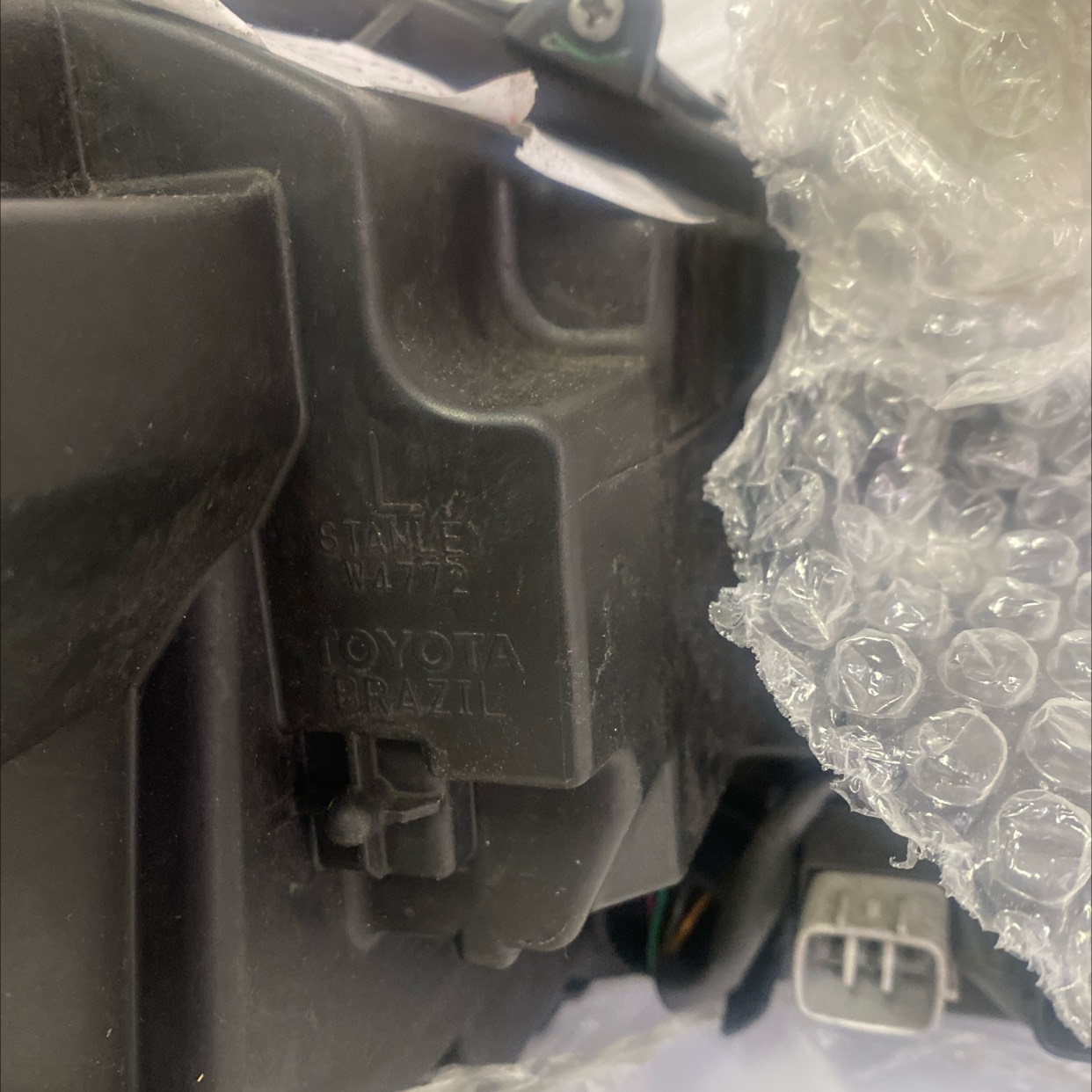 Farol Esquerdo Corolla Hibrido Azul 2024 - Imagem 4