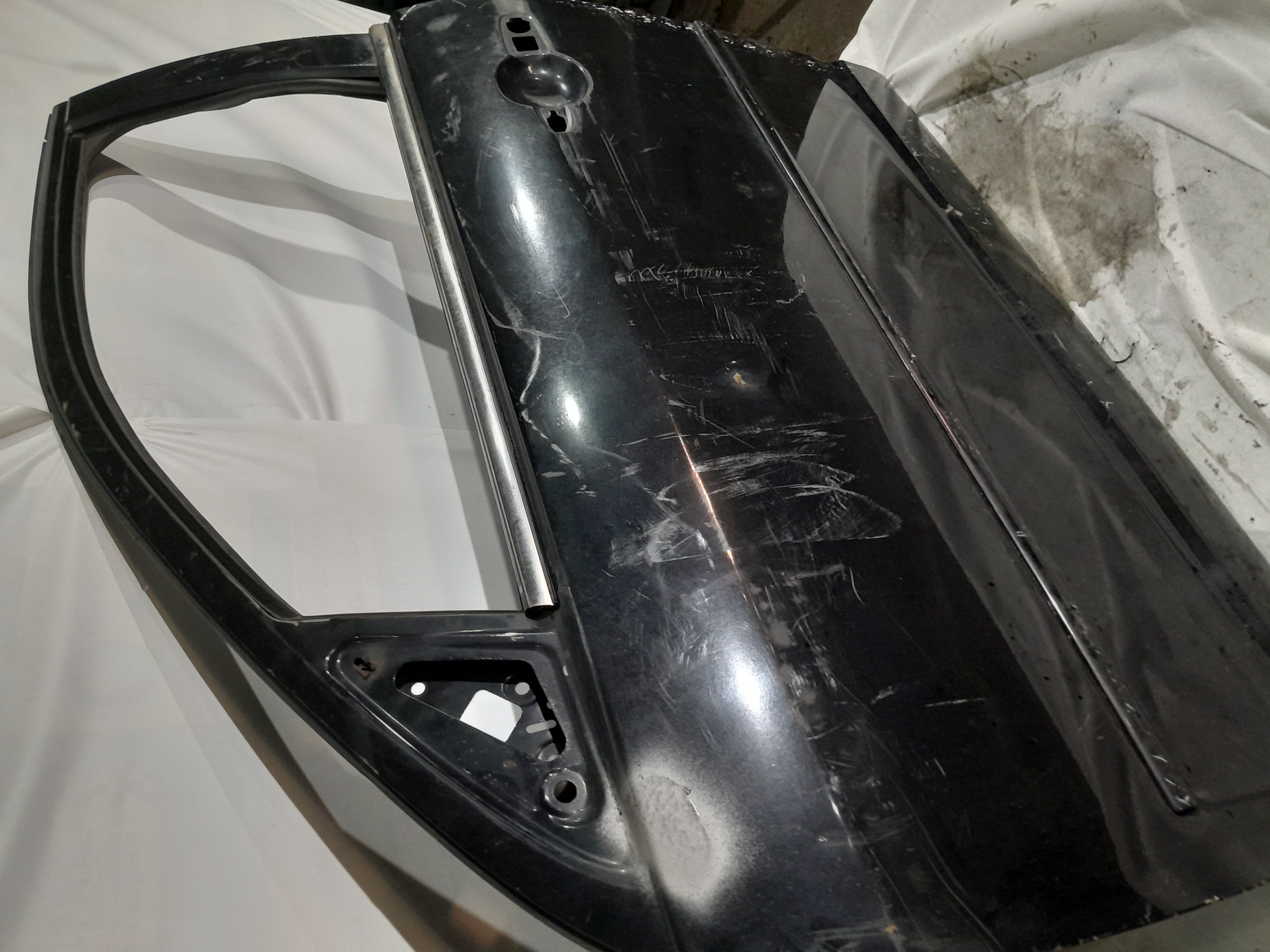 PORTA DIANTEIRA LE FORD FUSION 2006 / 2009 (PRETA)