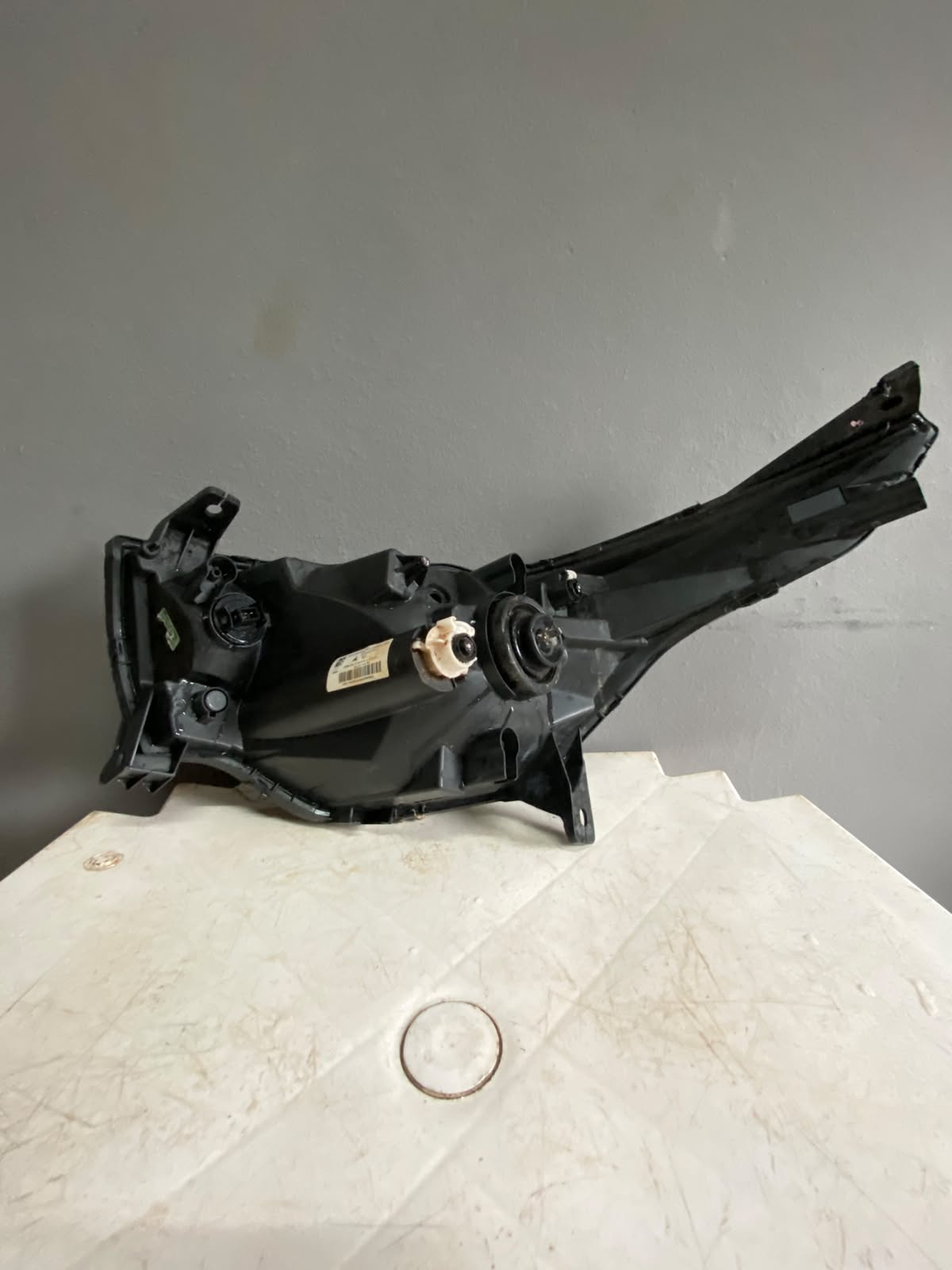 Farol Lado Direito Fiat Mobi 2015/2026 Direito/passageiro - Imagem 1