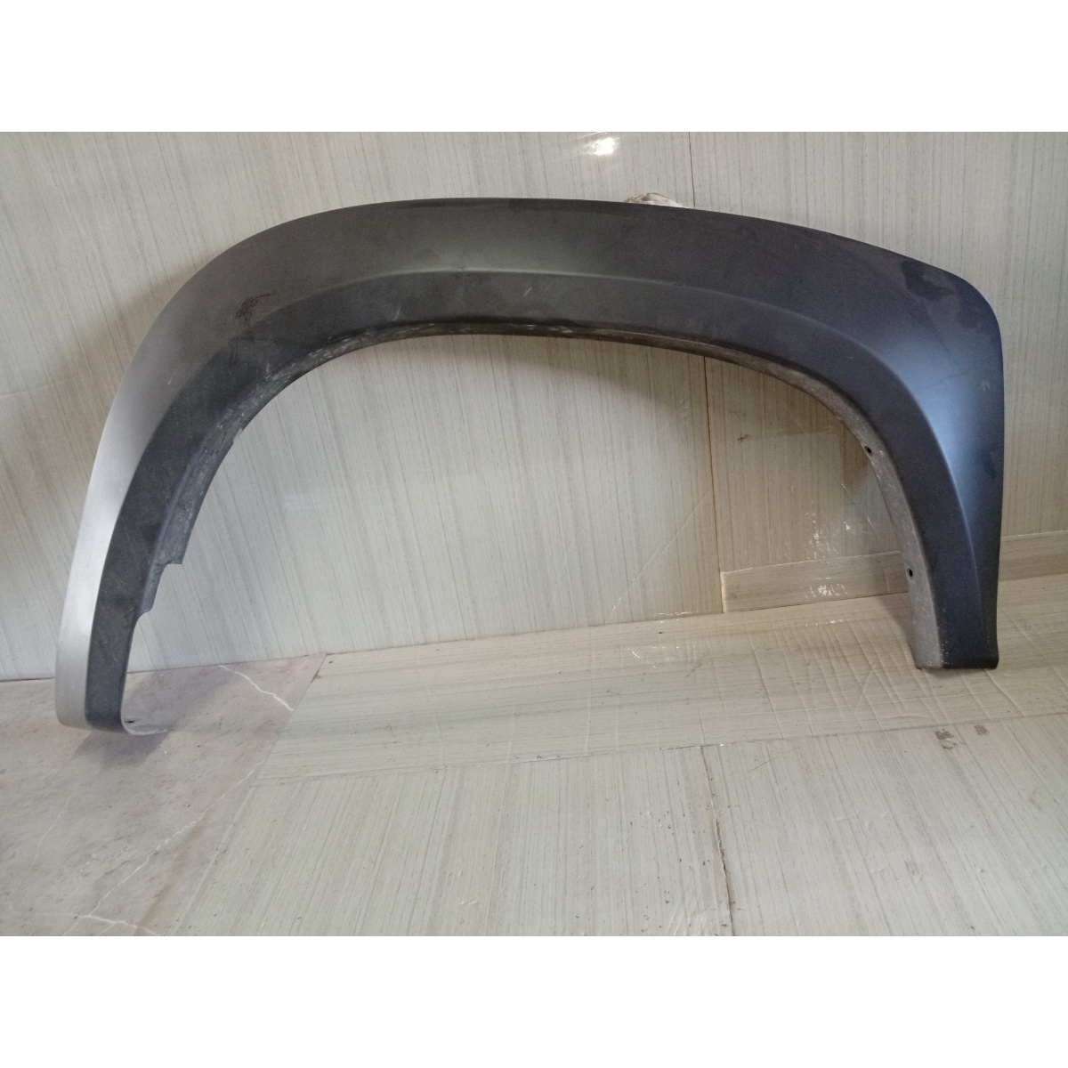 Moldura Paralama Mitsubishi L200 2024 Dianteira Direita Preto - Imagem 3