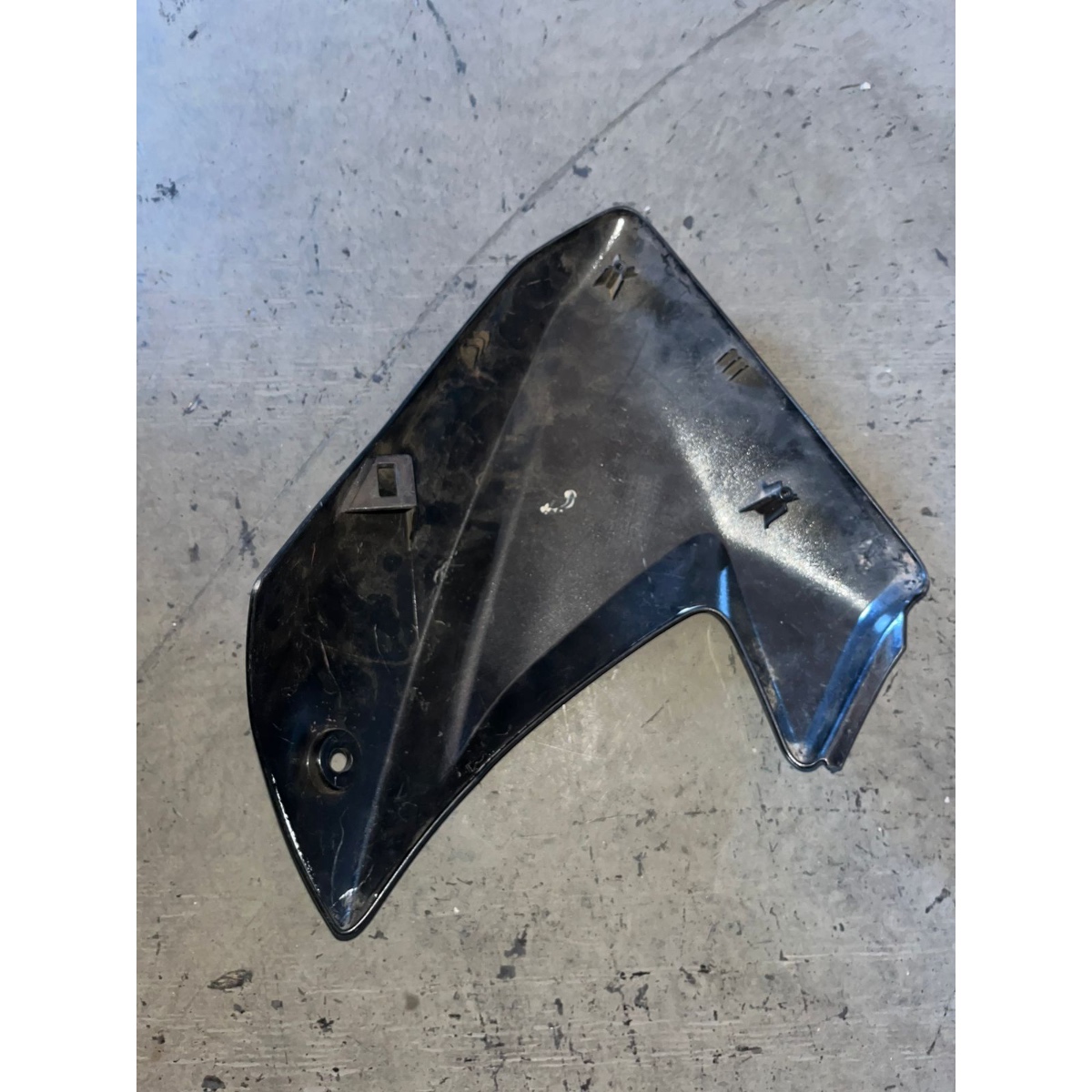 Asa de tanque ESQ Honda fan 125 2014 original usado - Imagem 4
