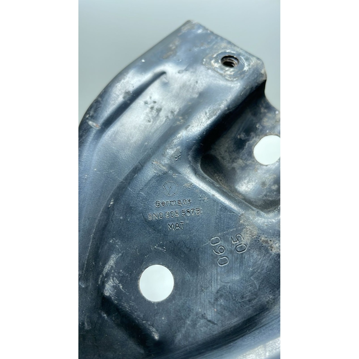 Suporte Fechadura Capô Volkswagen Tiguan 2011 5n0805567b - Imagem 5