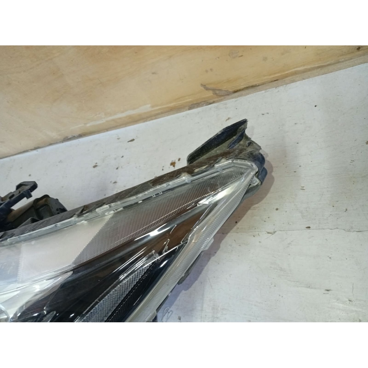 Farol Le Mitsubishi Eclipse Cross 2019 A 2022 Com Avaria - Imagem 5