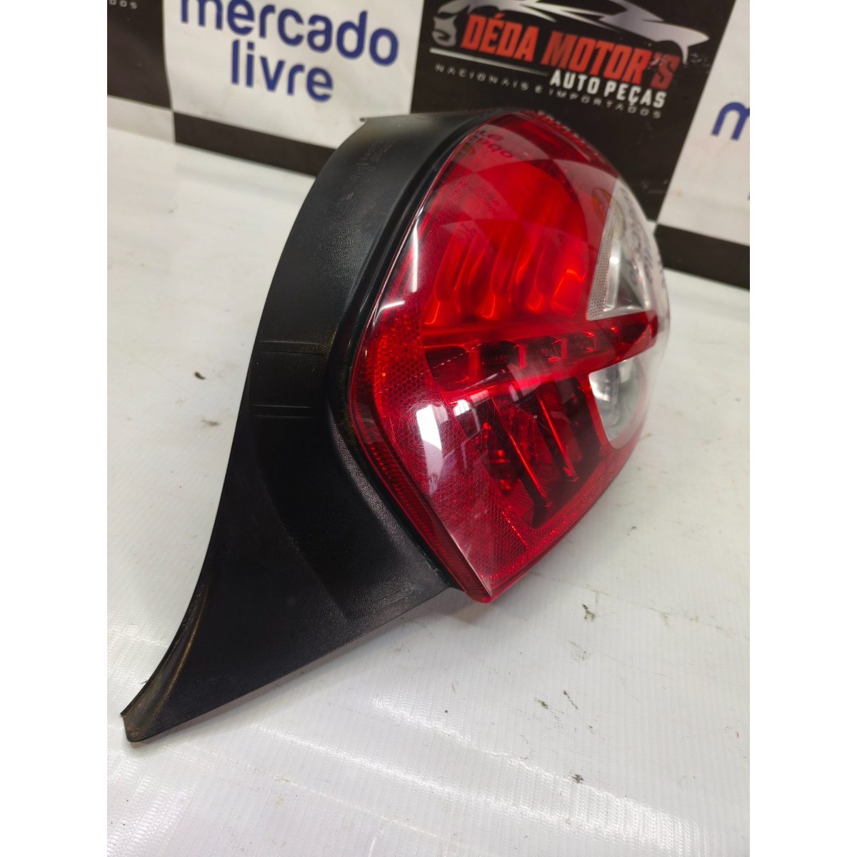 Lanterna Traseira Direita Peugeot 208 13/16 9677327780 Orig Direito/passageiro Vermelho/cristal - Imagem 4