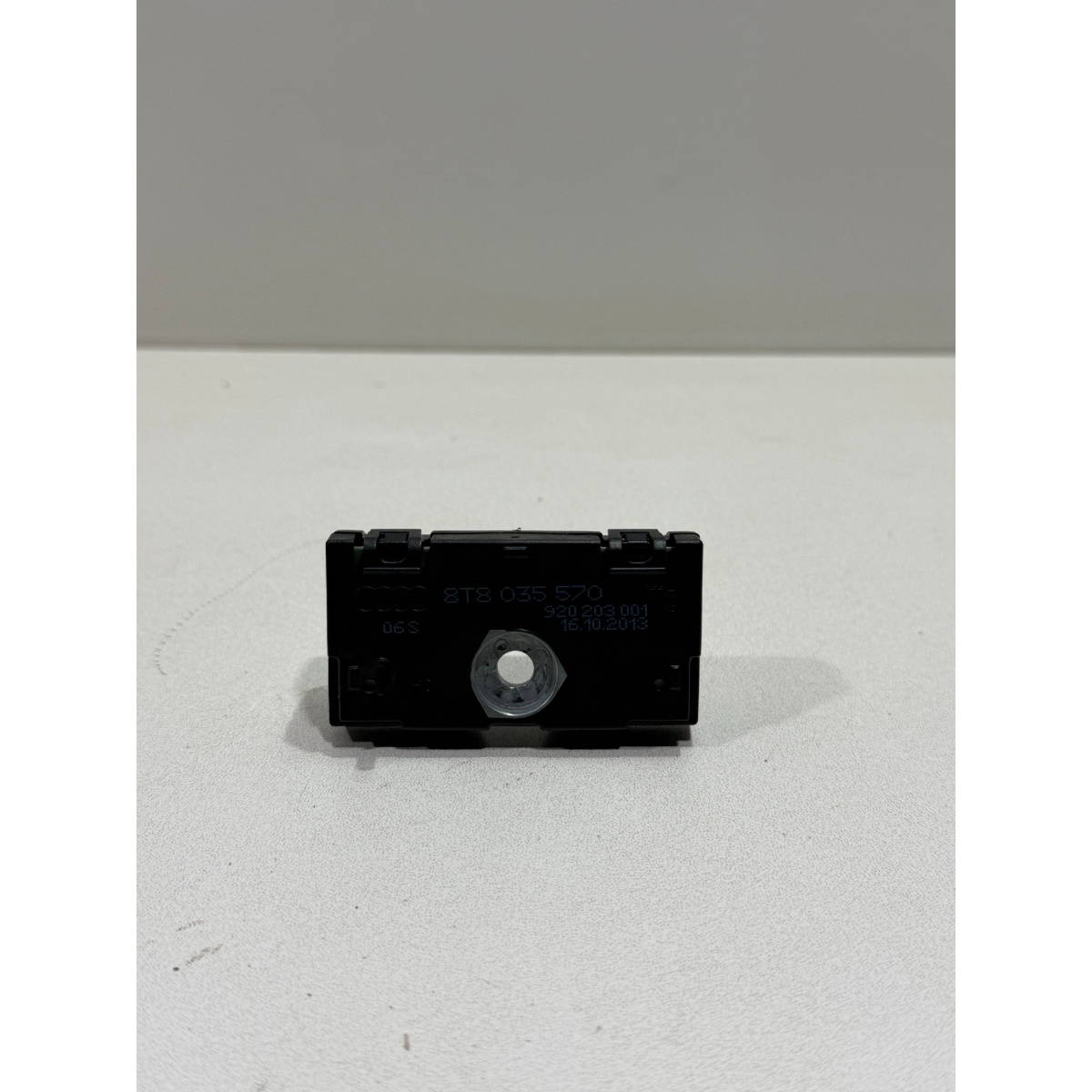 Módulo Supressor De Ruído Audi A3 2014 2020 8T8035570