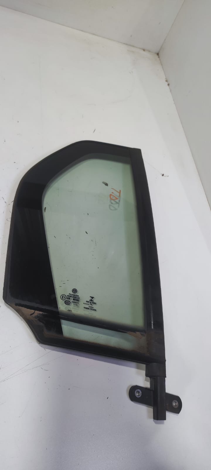 Vidro fixo porta traseira direita 2015 2016 - Imagem 2