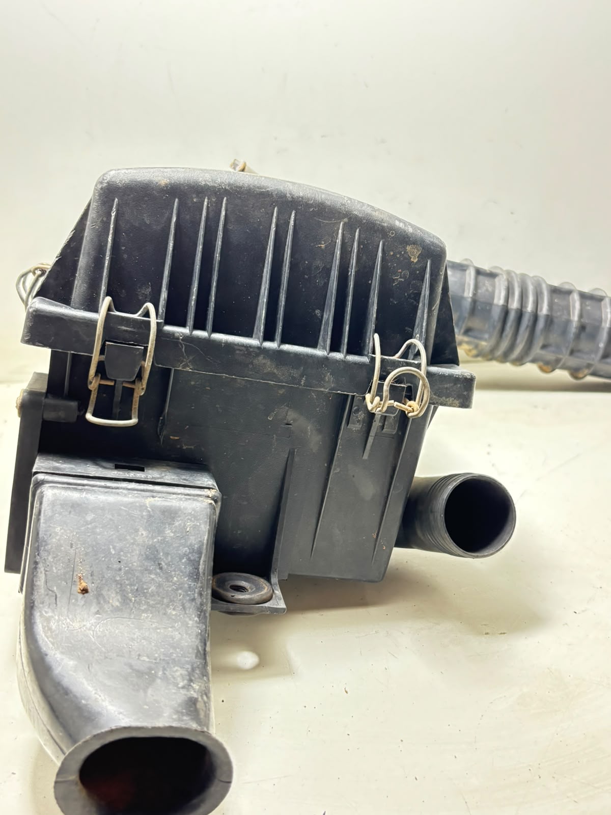 Caixa Filtro Ar Motor 1.0 8V 7748426 Uno Palio Fiorino 91 99 - Imagem 8