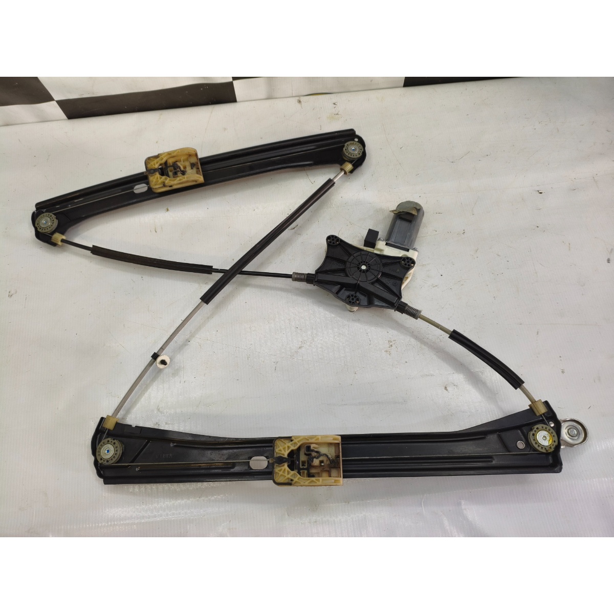 Maquina De Vidro C/Motor Dianteira Esquerda Tiguan 5Nn837461 - Imagem 5