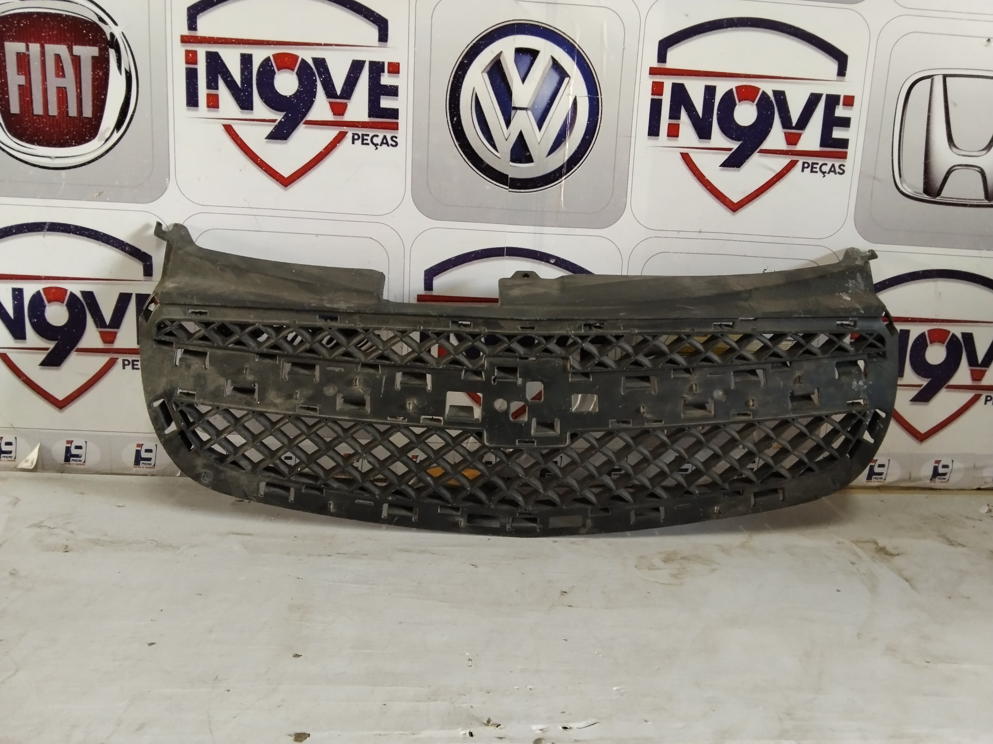 Grade radiador GM celta prisma - Imagem 3