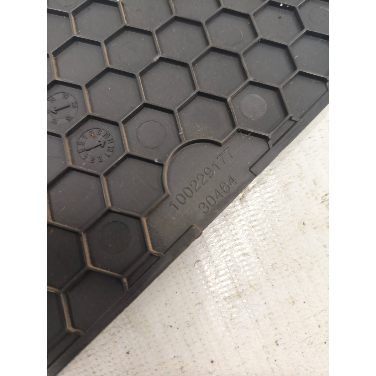 Moldura Lateral Esquerda Painel Fiat Mobi 17 A 26 100229177 - Imagem 5