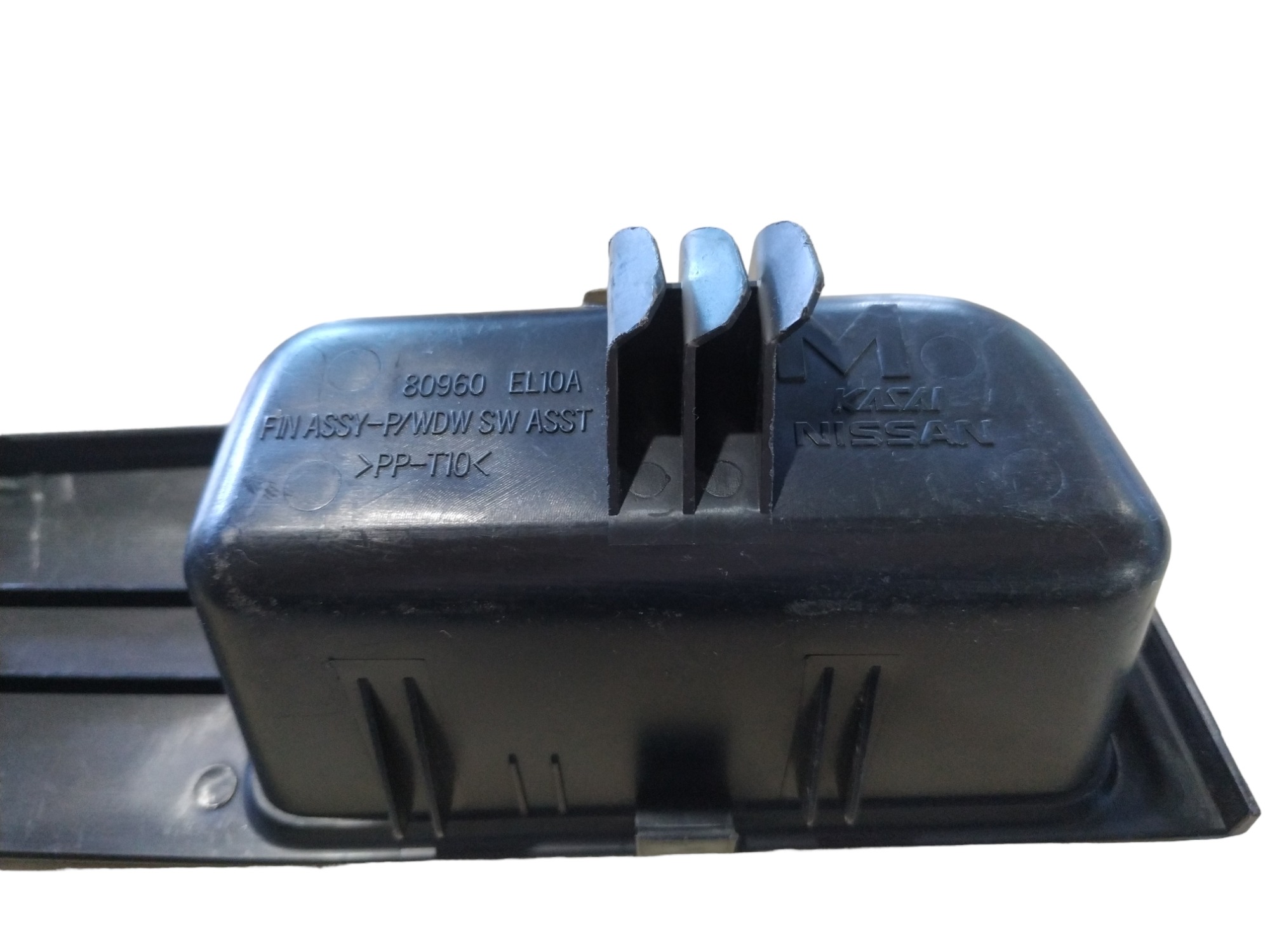 Moldura Botão Vidro Traseiro Direito Nissan Tiida 80960el10a - Imagem 5