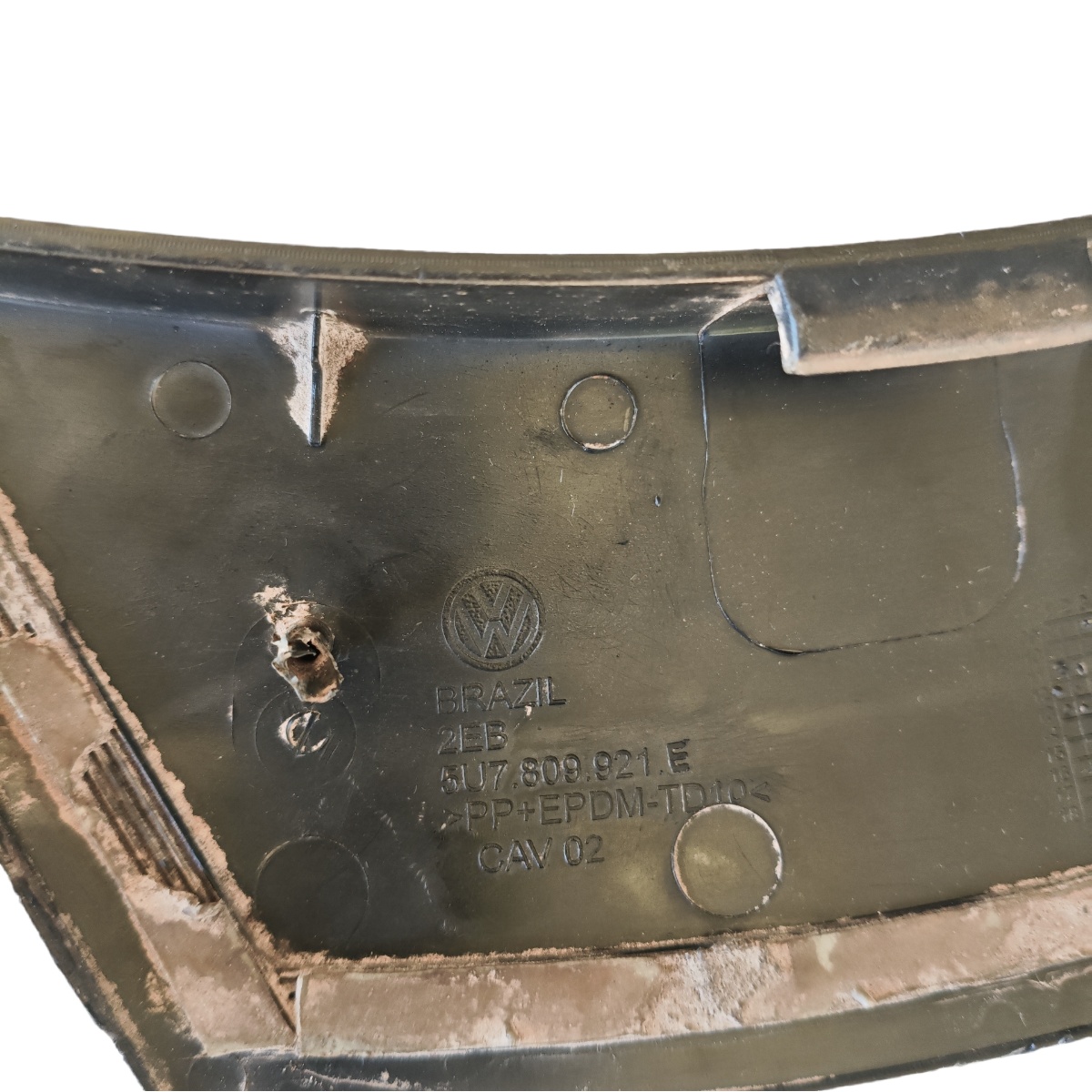 Moldura da Ponteira Traseira Direita Saveiro G5 09/13 - Imagem 4